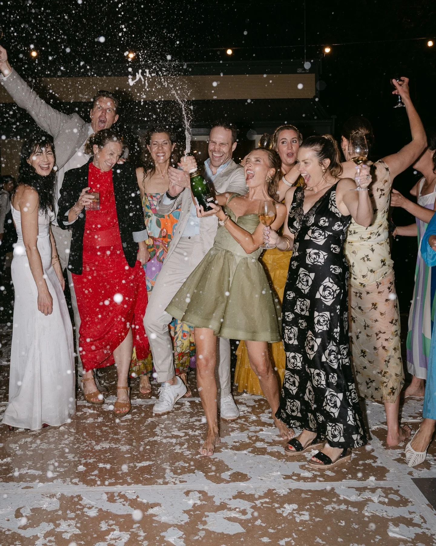 There&rsquo;s a special kind of magic in a party where everyone decides rain is an invitation☂️ Gloriously soaked, everyone embraced what was and danced in the rain all afternoon. What a special day to be apart of! Happy 40th @leesh_superina 🤍

Styl