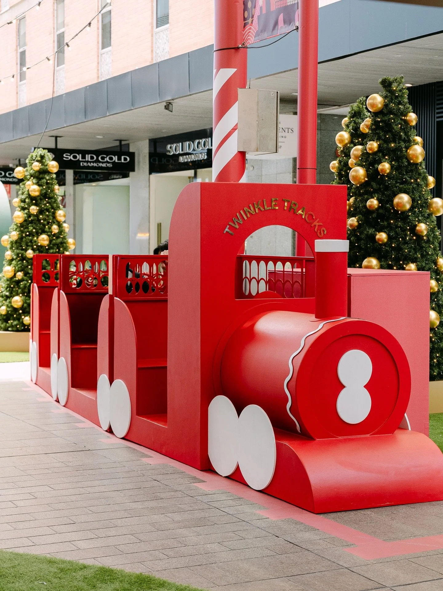 A little Christmas magic at Gawler Place ✨
A space by @hyggestudio_ designed to bring people together and spark joyful play for little ones.

📸 @_arne_studio
