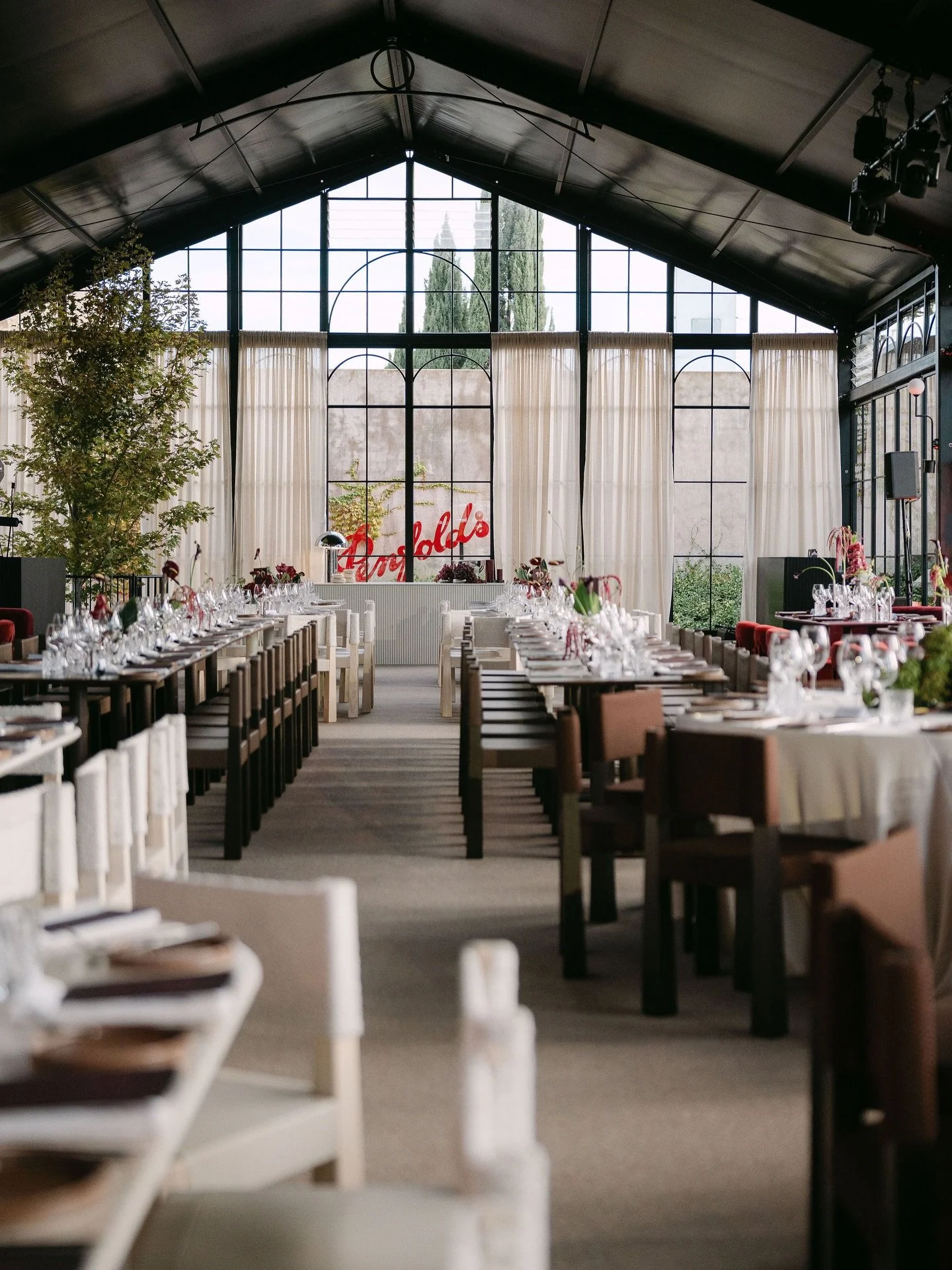 @afl Gather Round Welcome Dinner 📸 

@danneventhire 
@tgisport.australia 
@novatechcet
@hyggestudio_ 
@magillestaterestaurant 
@penfolds