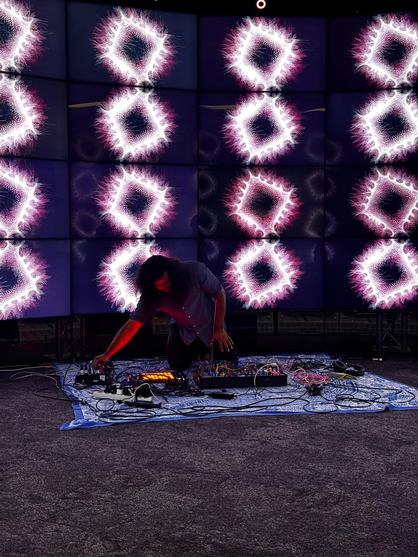 What an incredible opportunity it was to experience &lsquo;Spectral&rsquo;, a new live work by SCCA&rsquo;s R|Artist Residency: Urban Ecologies artist-in-residence, Vijay Thillaimuthu, presented within the CAVE2 facility at the University of the Suns