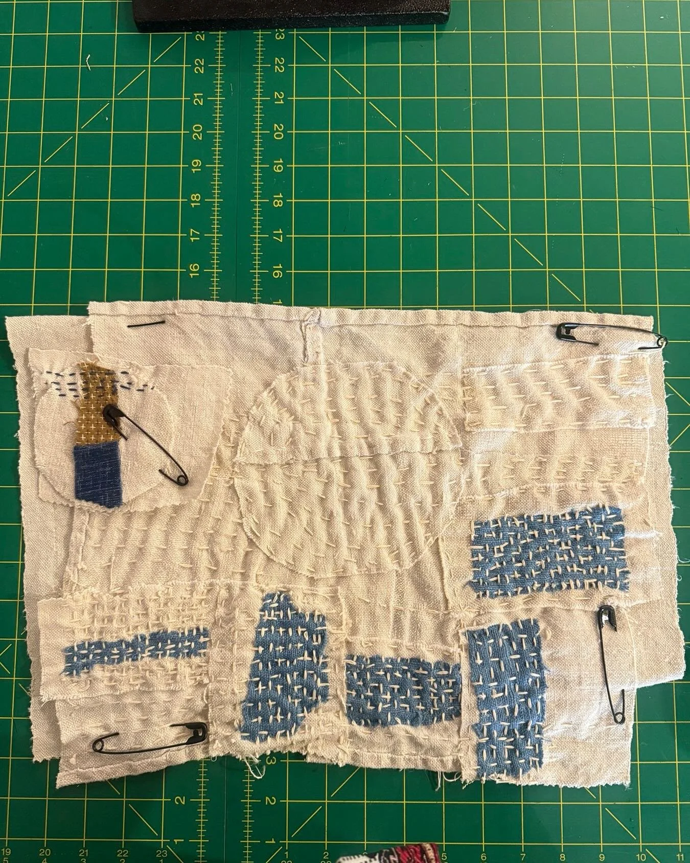 Cloth that grows
Add/ stitch and repeat into enough yardage!
I think this will be an amazing vest that I will only hand stitch
No sewing machine will be allowed….. stay tuned
@compton_makes this is what was hiding @makerscollective_me 😂😂