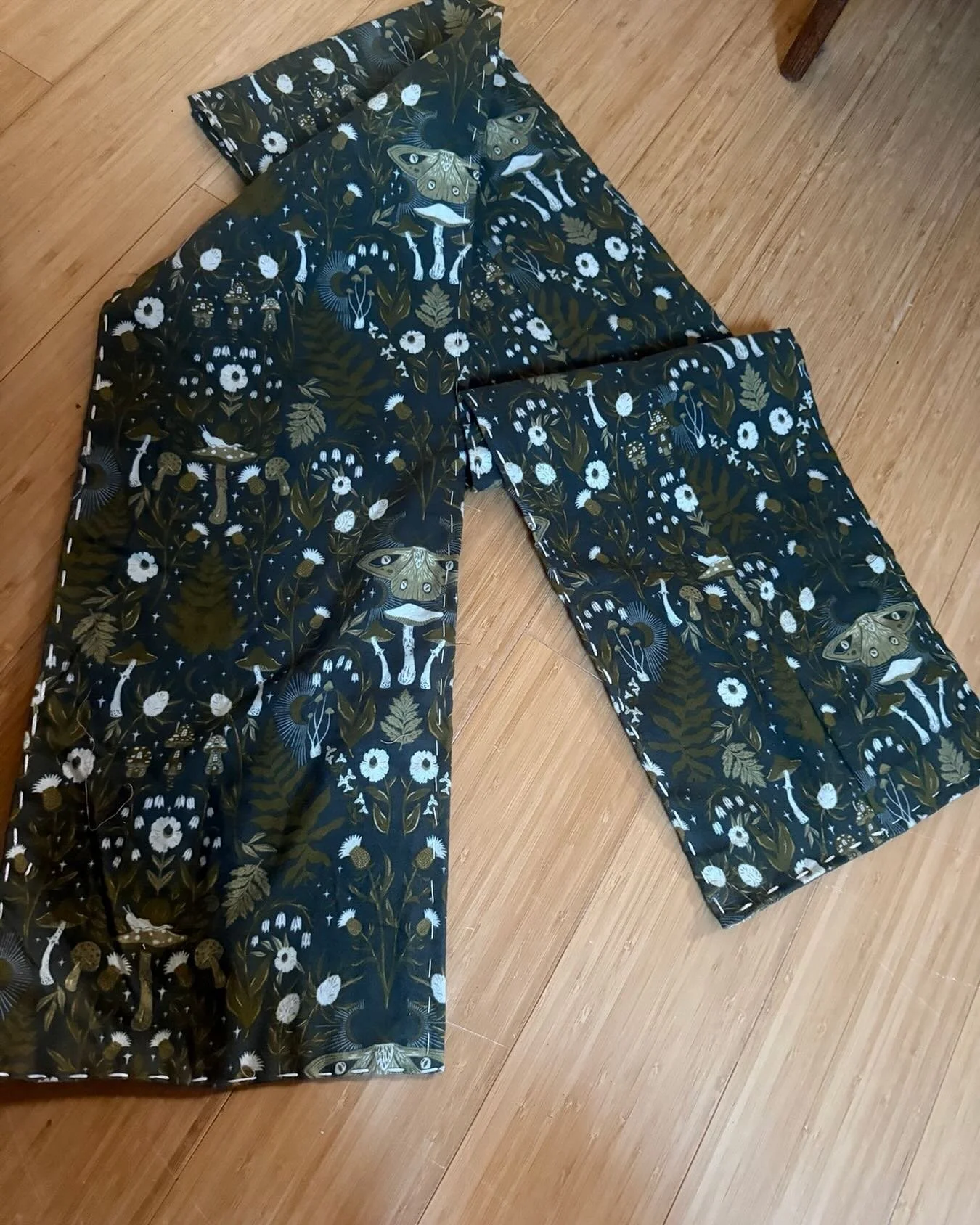 FLANNel scarves coming to @makerscollective_me this holiday season
MUSHrooM pRinT