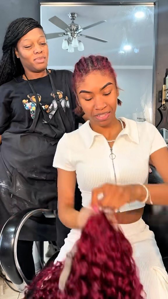 Somebody had to tell her 🤷🏾‍♀️
June Books are now open!
#detroithairstylist #detroithair #explore #atlantahairstylist #houstonhair #frontalinstall #closuresewin #atlantahairstylist #atlantahair #frontalquickweave #closuresewin