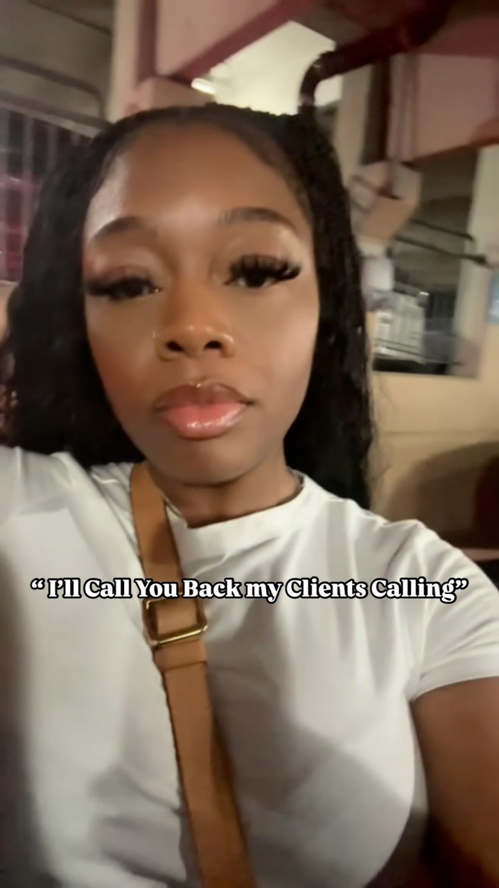 I know layers hate to see me coming!!! But I bet my clients don’t 😌💁🏾‍♀️…
A few openings left for July!
#detroithairstylist #detroithair #explore #atlantahairstylist #houstonhair #frontalinstall #closuresewin