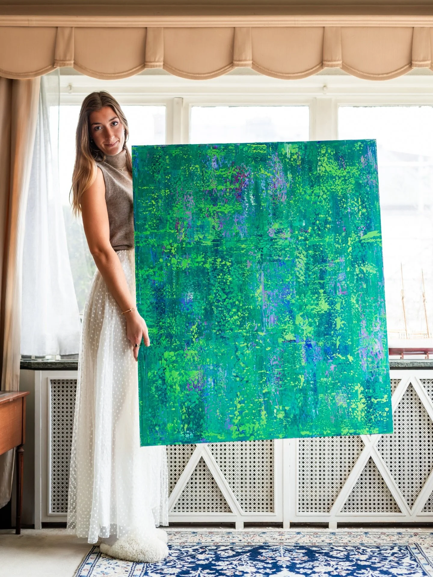 Nu n&auml;r &aring;rets absolut gr&aring;aste och r&aring;aste period &auml;r i full blom kan man beh&ouml;va lite gr&ouml;nska och ett l&ouml;fte om v&aring;ren 🪻🪷🌱

&rsquo;Den h&auml;ngande tr&auml;dg&aring;rden&rsquo; m&auml;ter 100x120 cm och 