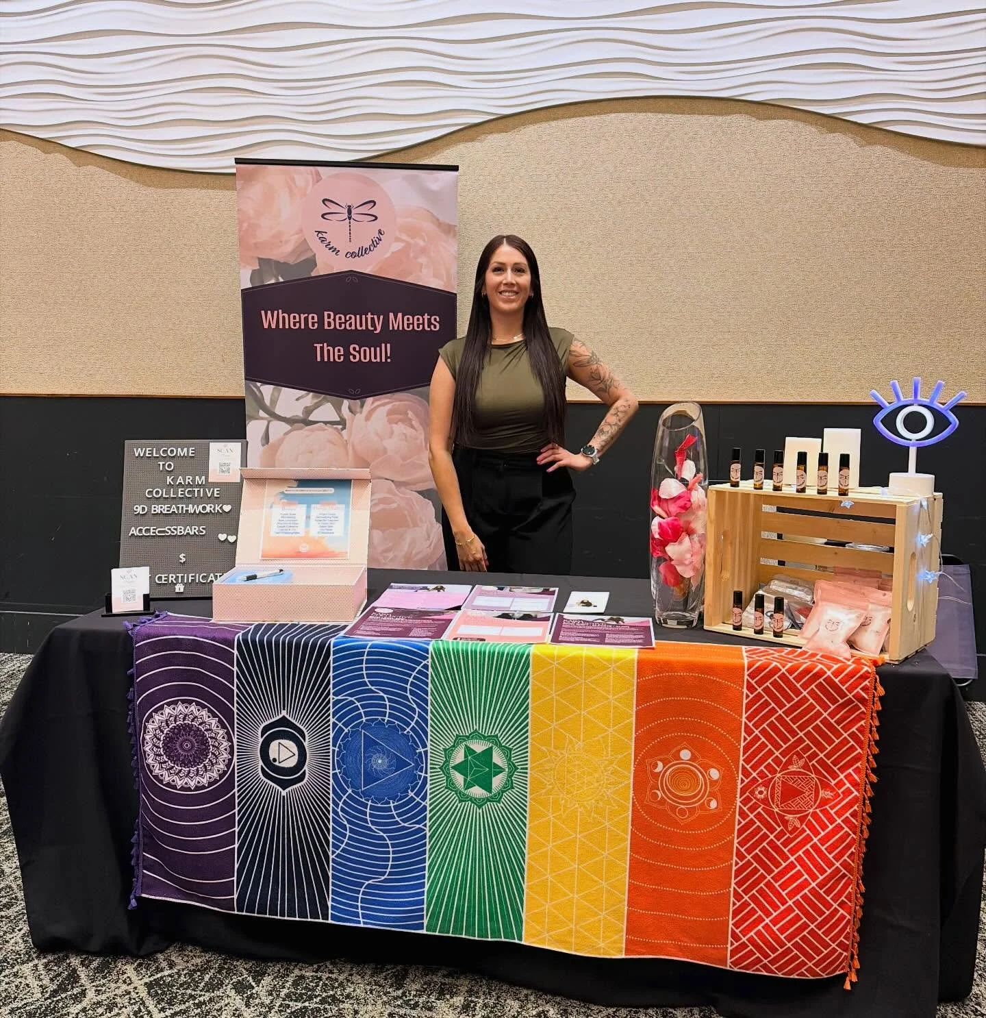 All set up at Dakota Dunes until 7pm Tonight🤍✨

I don&rsquo;t do a lot of markets&hellip; but this one, I always say yes to. There&rsquo;s something about the energy here the people, the community, the intention behind it all. It just feels real.💕
