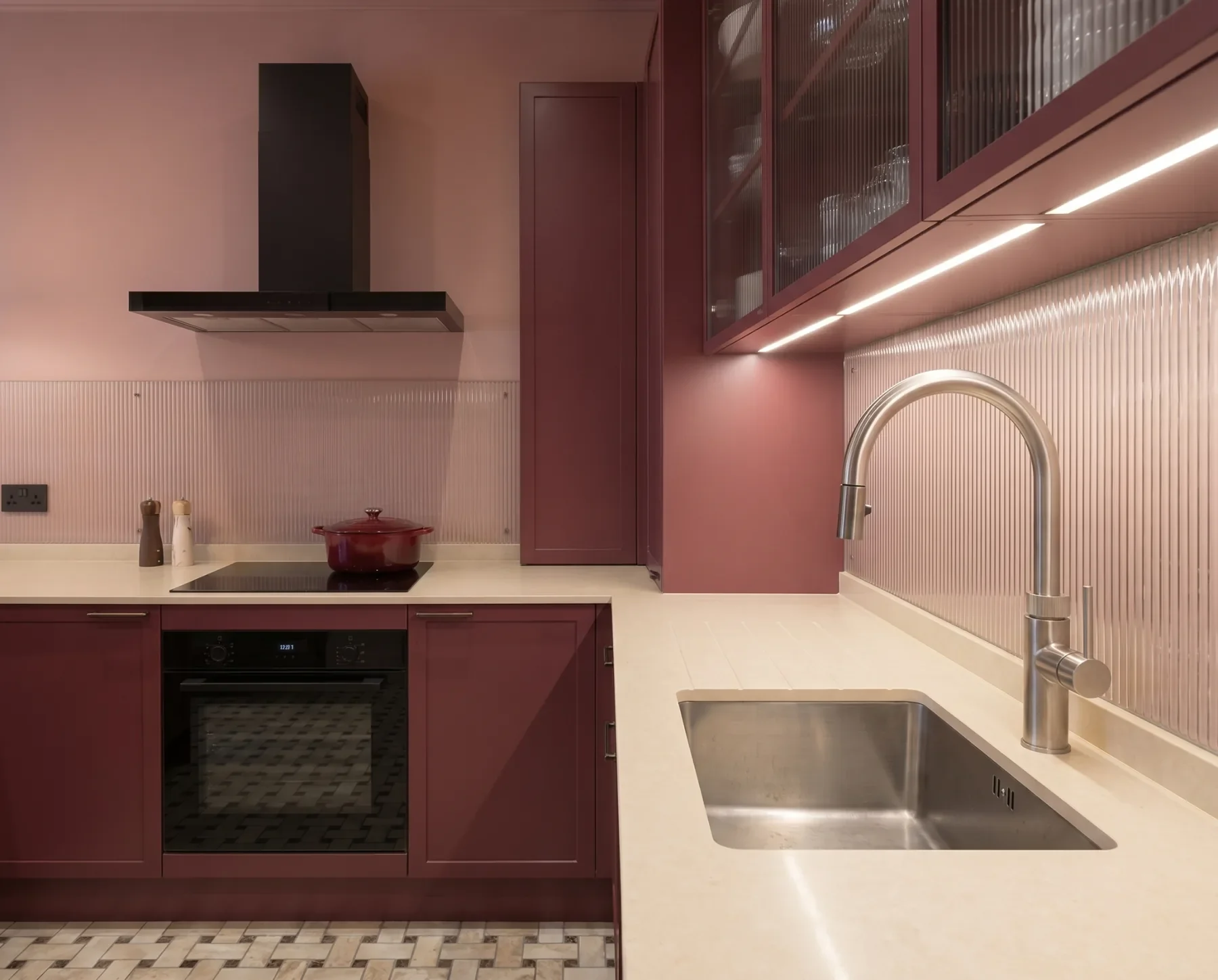 oxblood-interior-design-05.webp