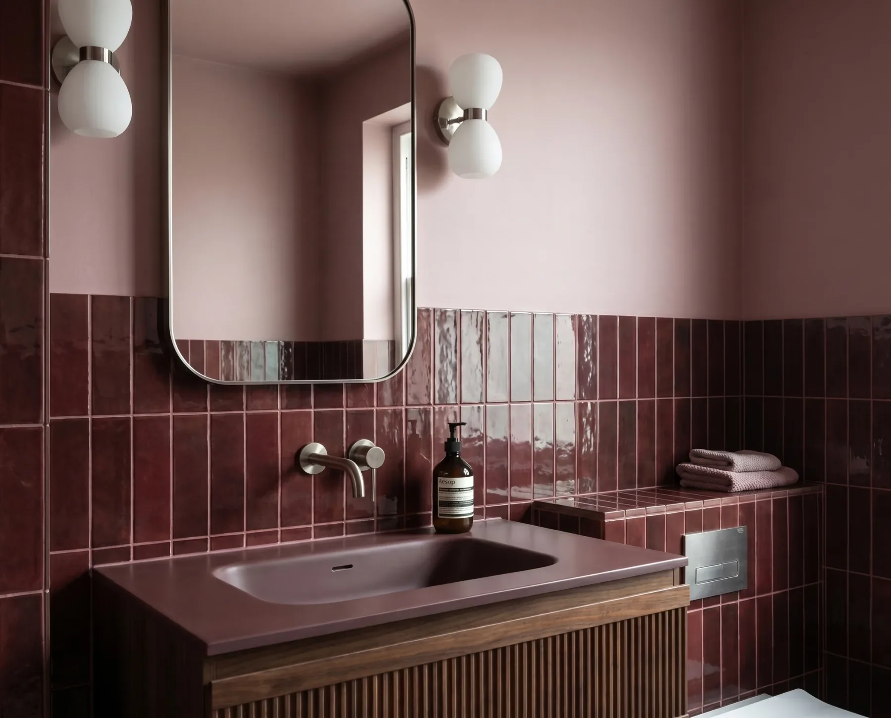 oxblood-interior-design-08.webp