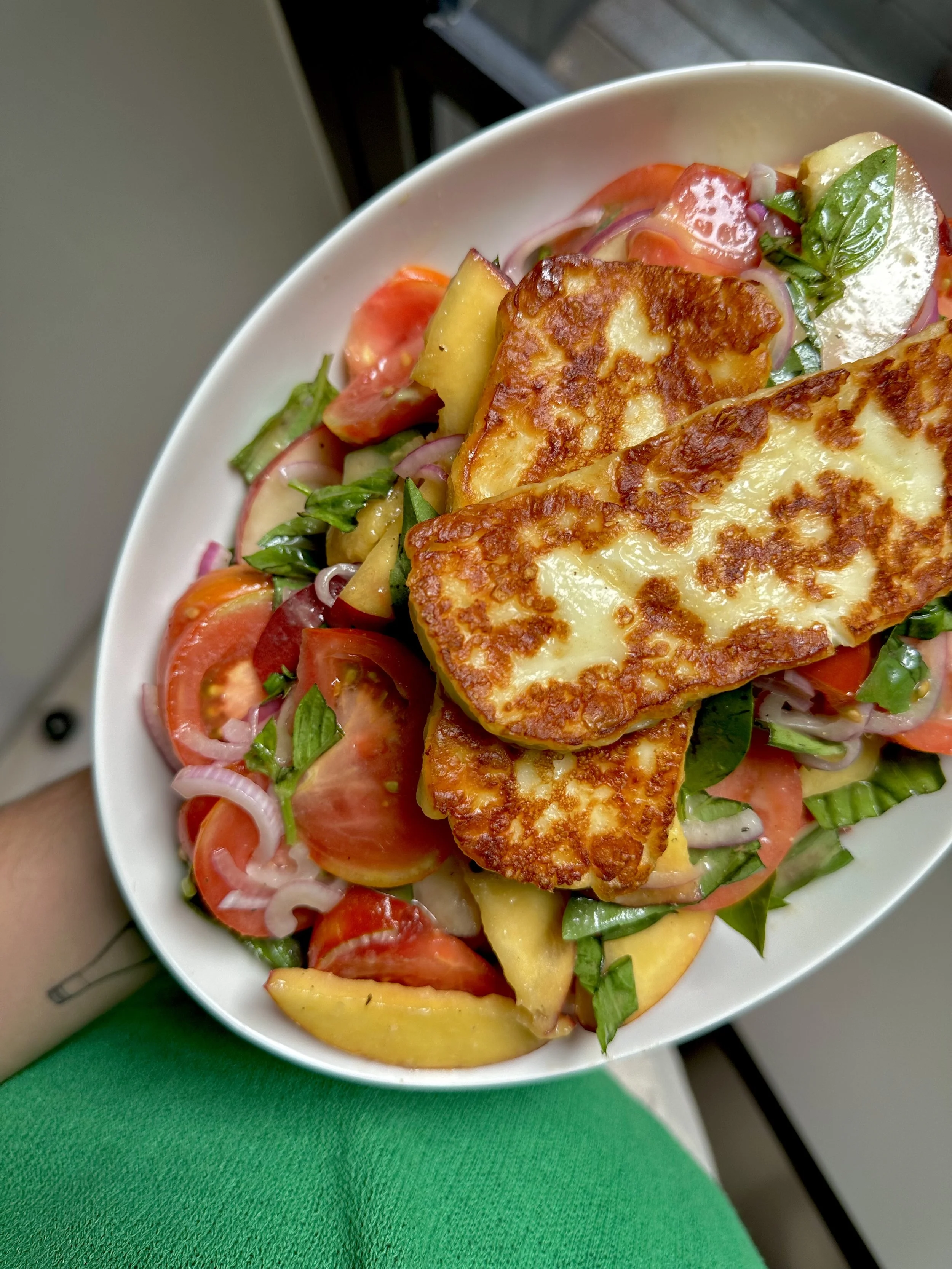 Halloumi, Tomato & Peach Salad