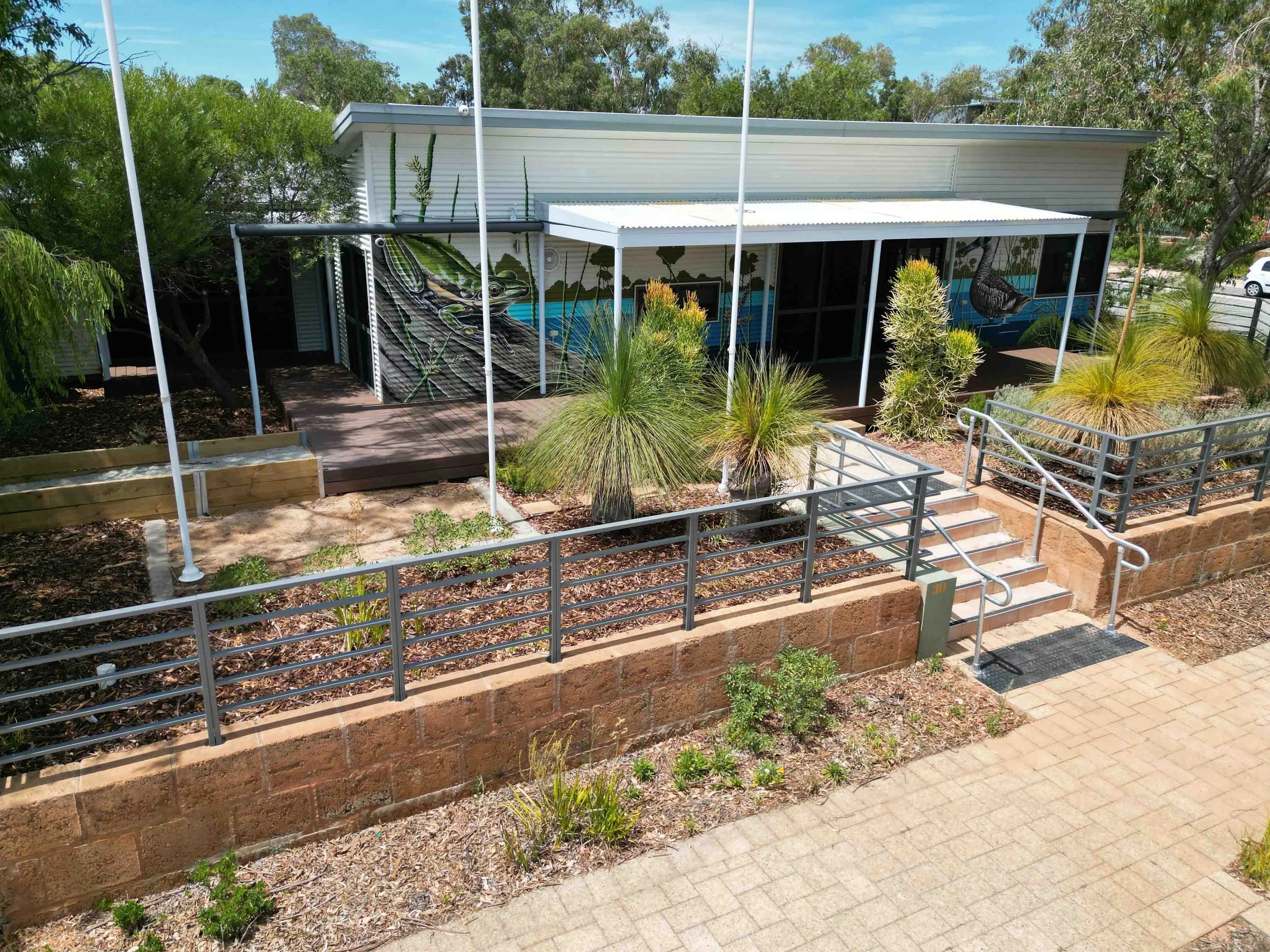 CHAMPION LAKES COMMUNITY CENTRE