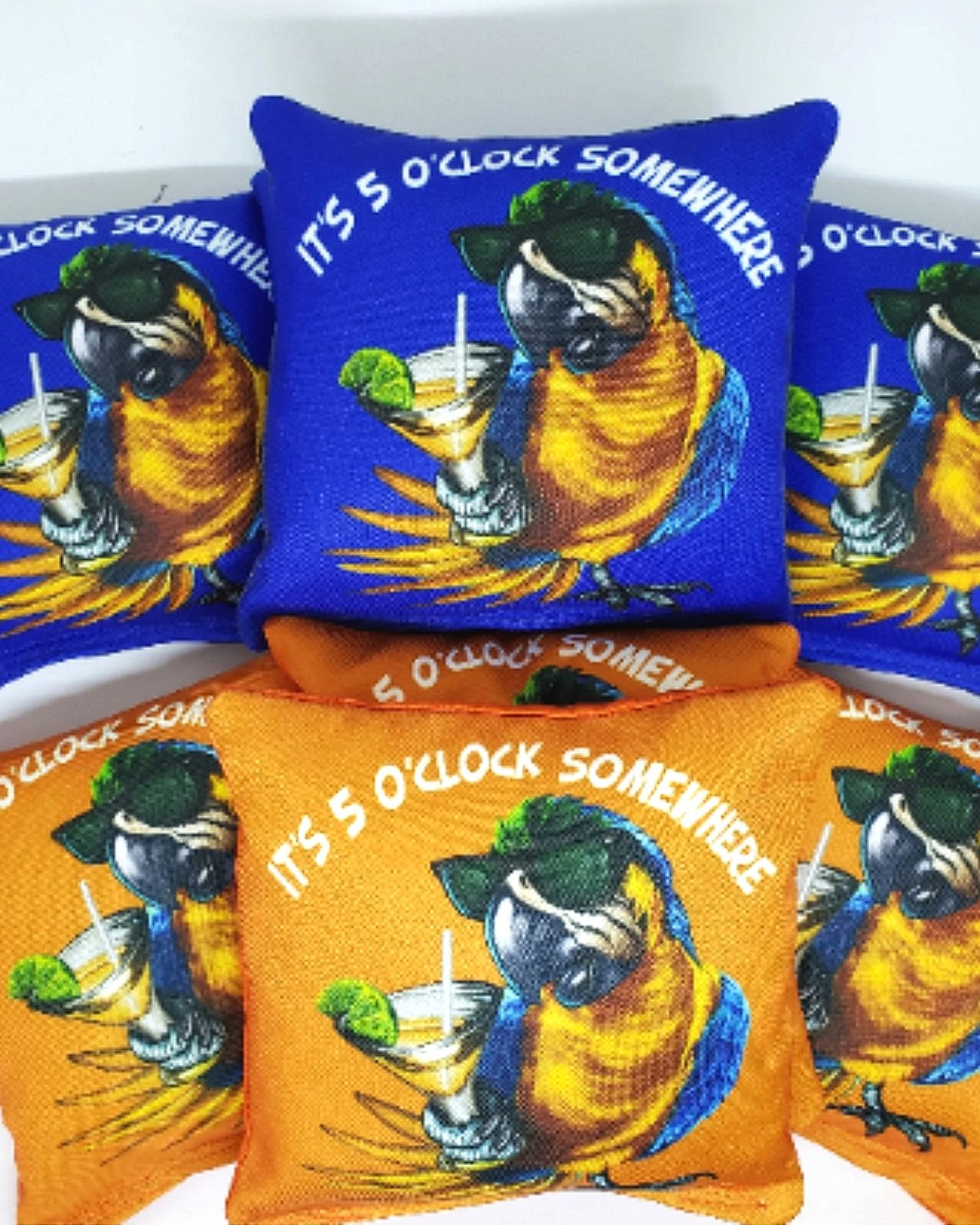 5 O' Clock Somewhere drinking parrot corn hole bags