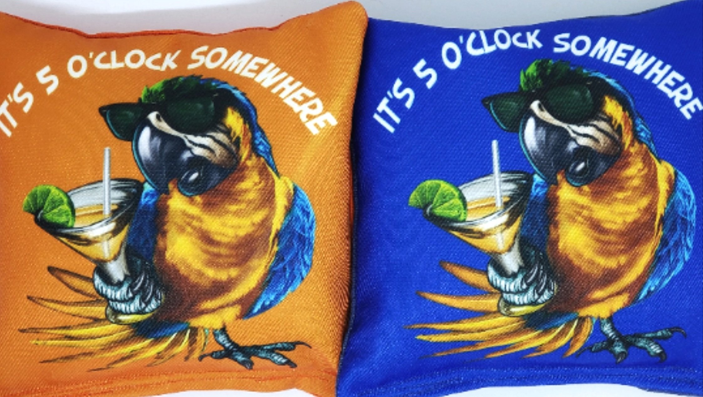 5 O' Clock Somewhere drinking parrot corn hole bags