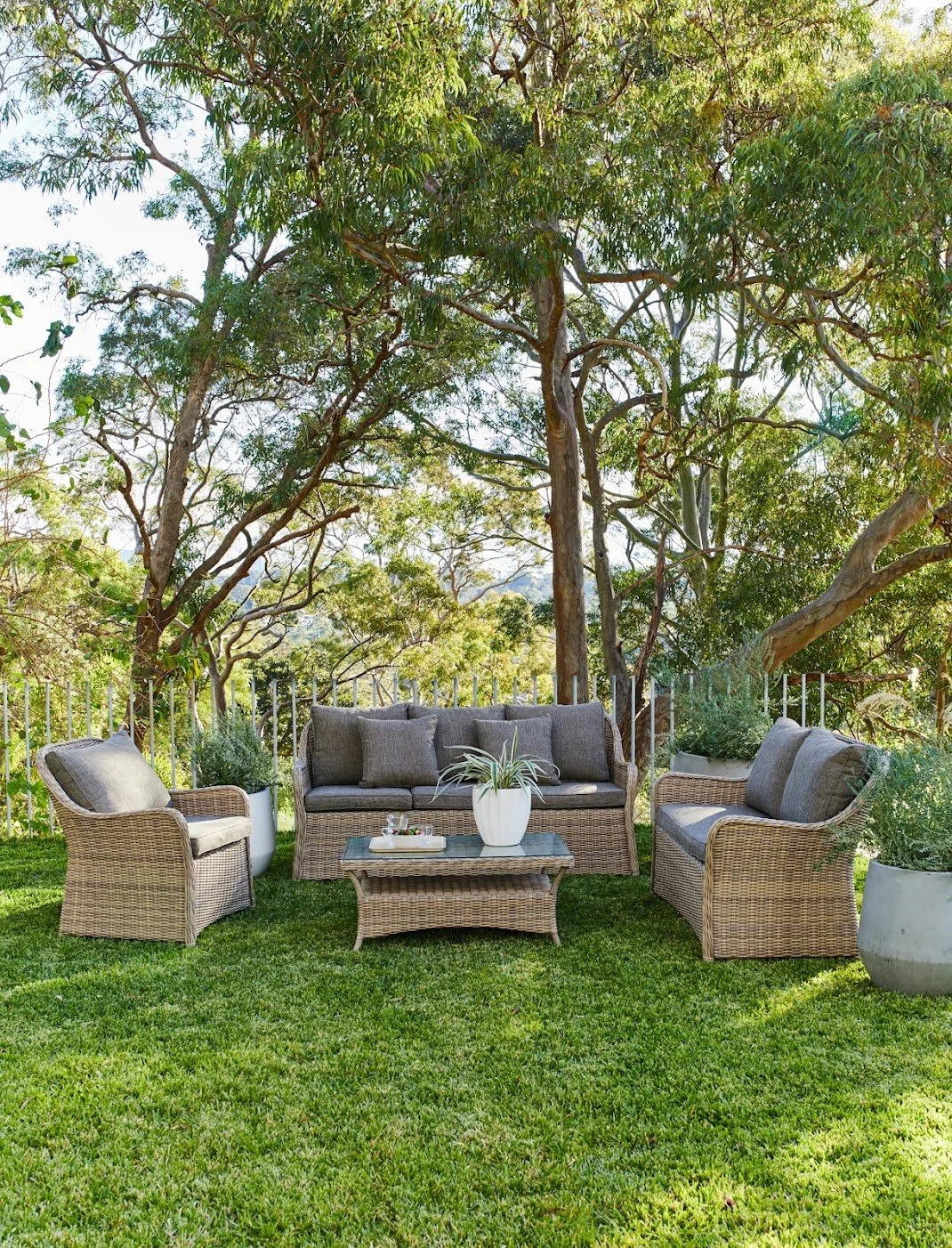 Ratan Setting 02.jpg