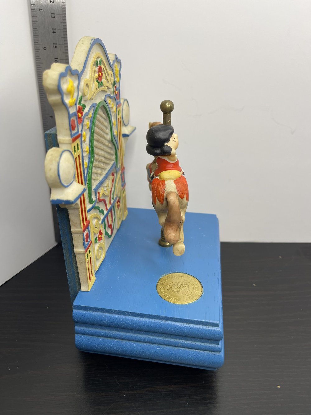 WILLITTS PEANUTS PLAYTIME CAROUSEL MUSIC BOX - Lucy — Selling Peanuts