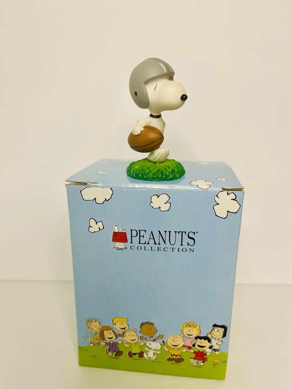 Snoopy Football Figurine Westland #8240 — Selling Peanuts
