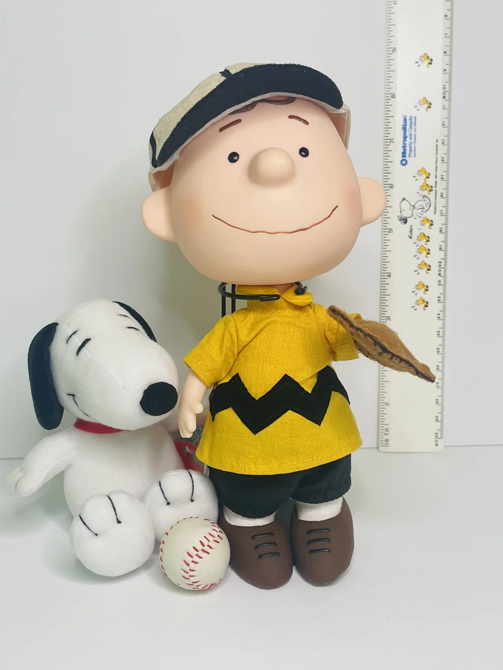 Charlie Brown and Snoopy Doll by Madame Alexander — Selling Peanuts