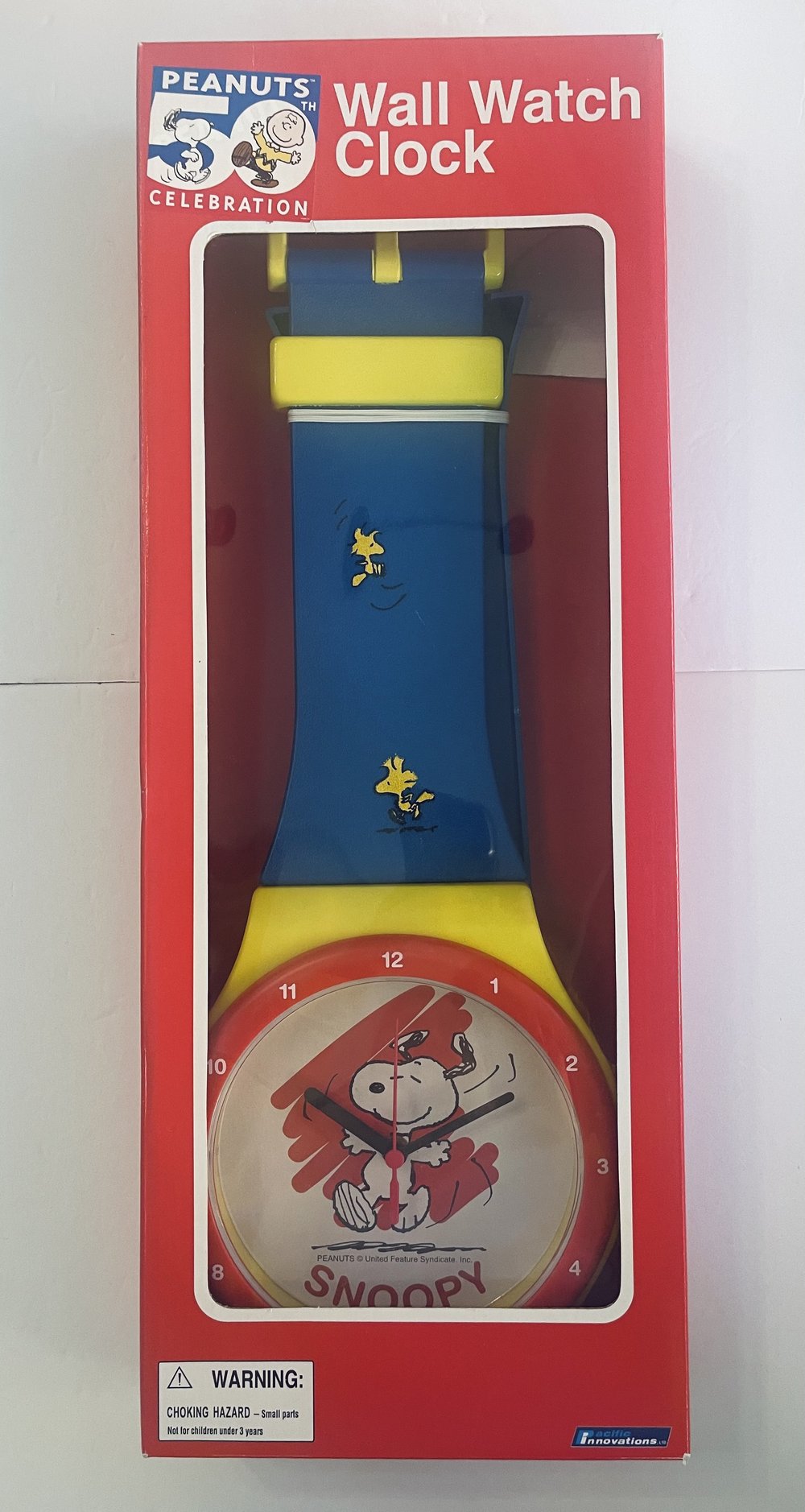Wall Watch Clock with Snoopy and Woodstock by Pacific Wall Watch Clock with Snoopy and Woodstock by Pacific