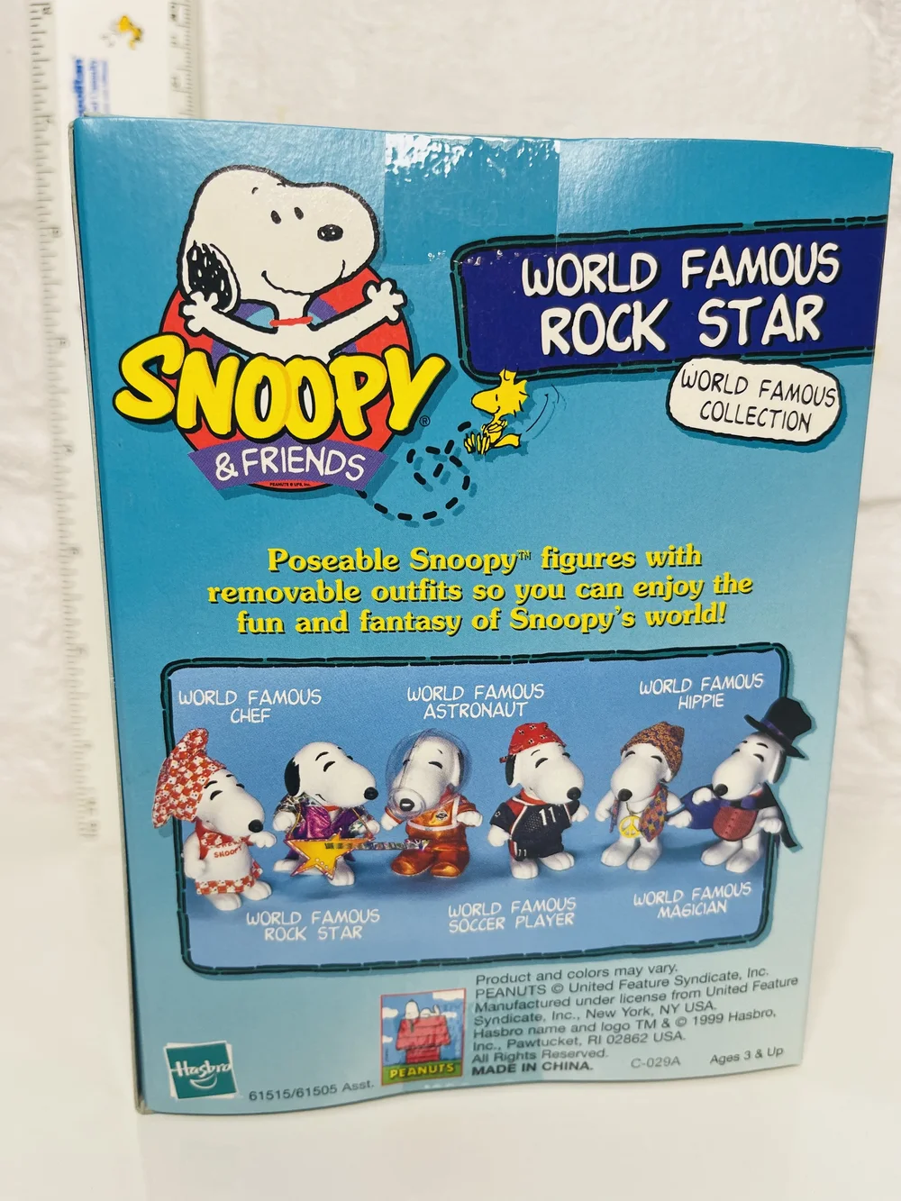 Hasbro ハズブロ「世界のスヌーピーフィギュア」コンプセットA Hasbro Snoopy & Friends World Tour Collection - Assorted