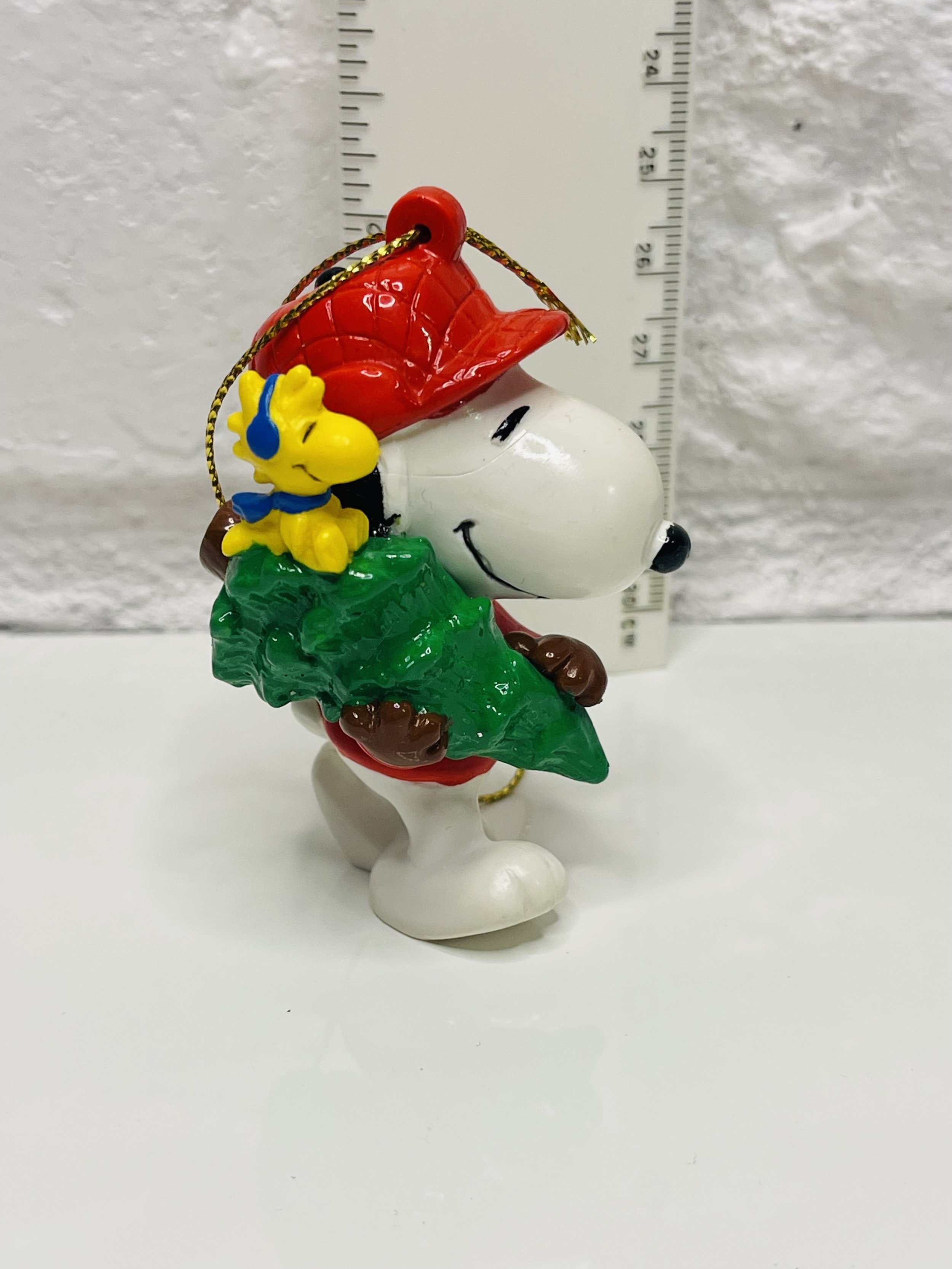 Snoopy and Woodstock carrying christmas tree PVC ornament