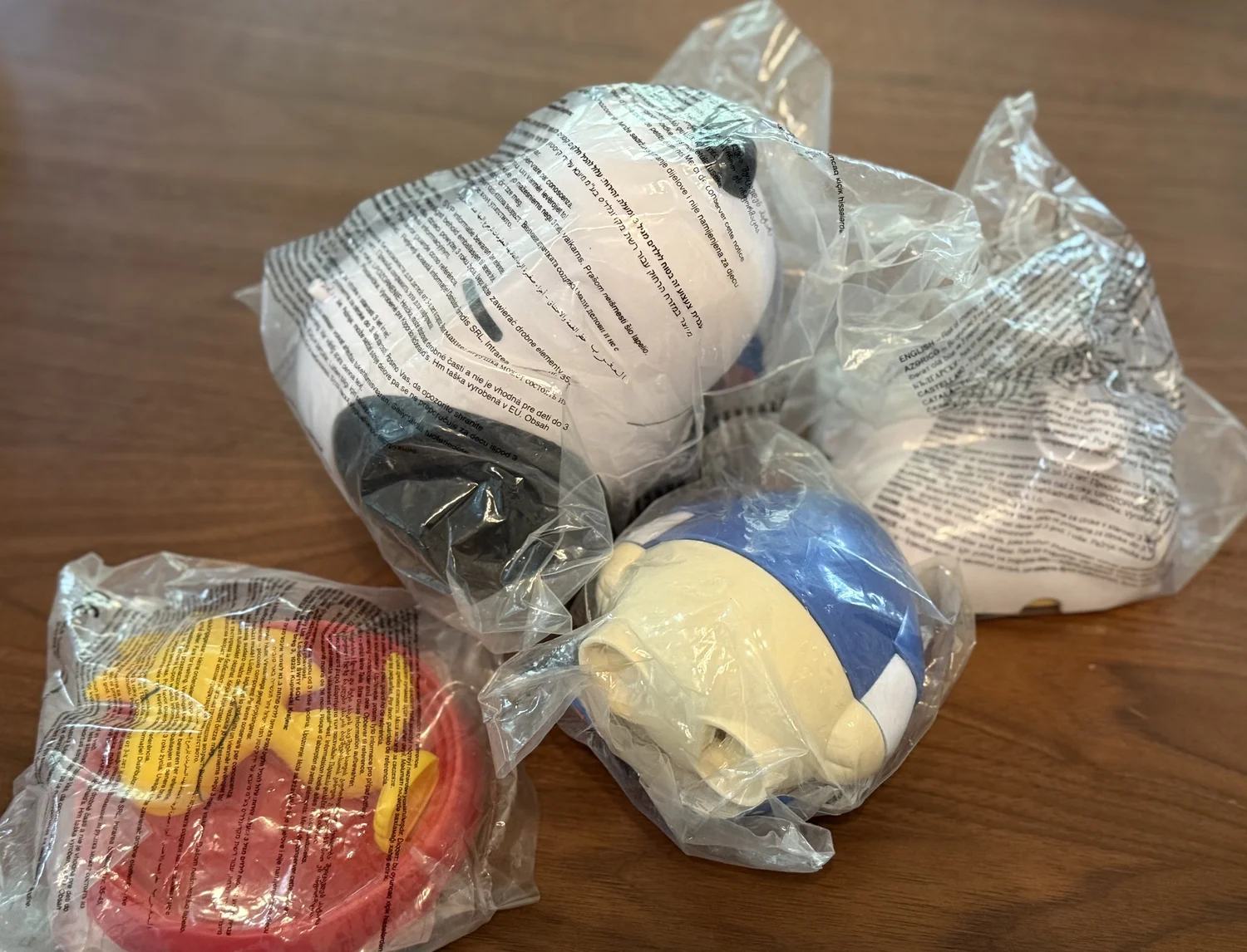 Vintage Peanuts Snoopy Game Happy Meal 2002 McDonalds Toy New in