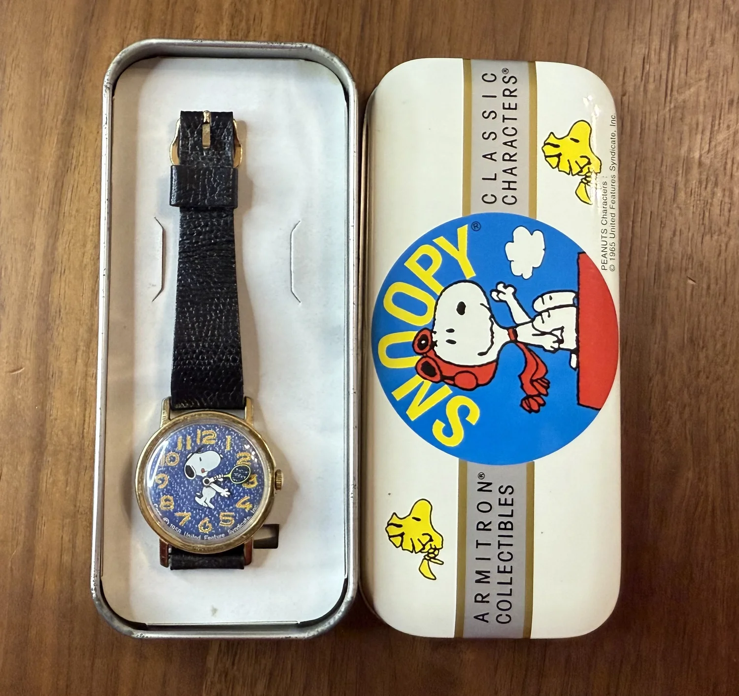 Vintage Snoopy Tennis Watch Peanuts Black or Purple Strap 34mm