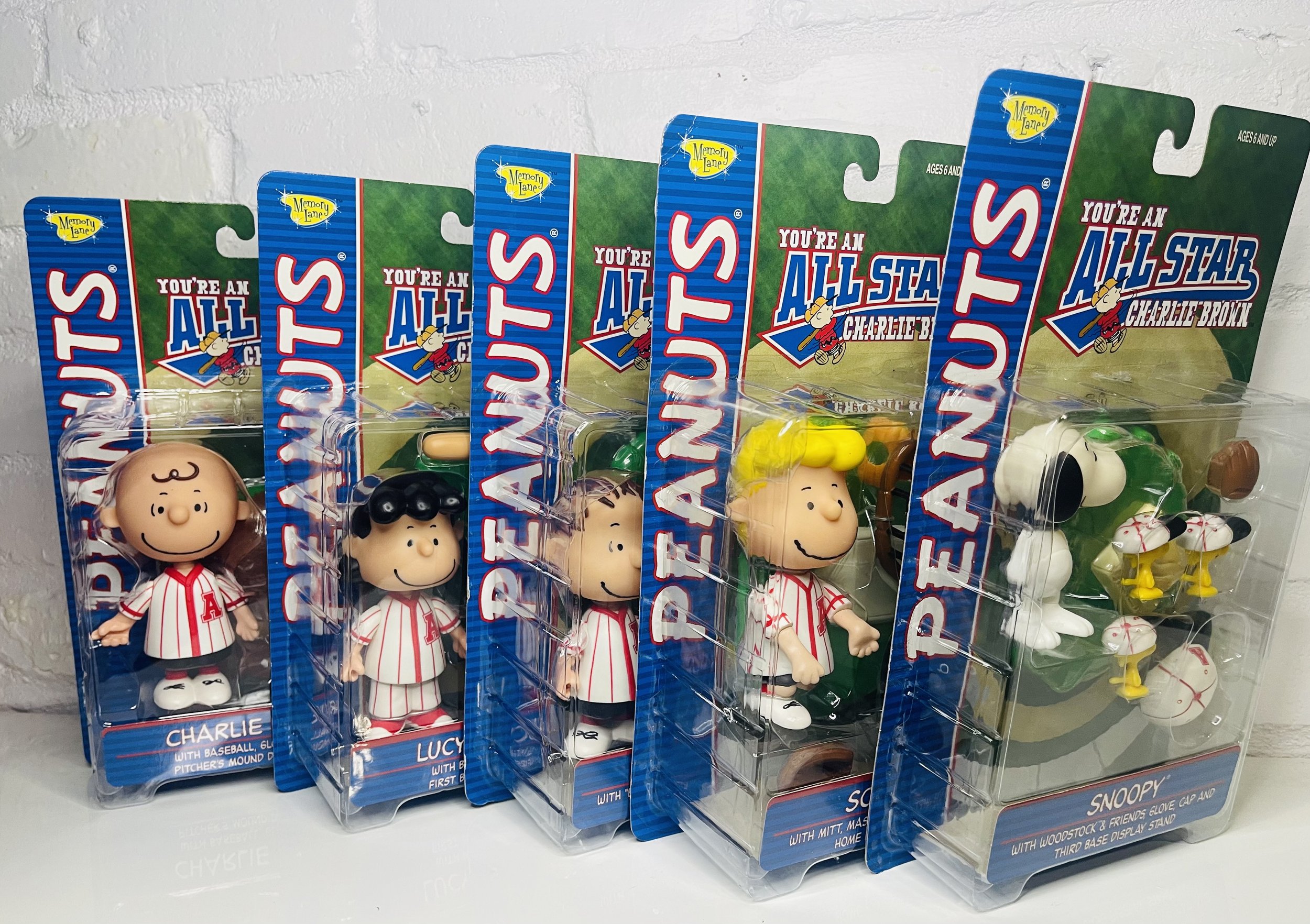 Memory Lane Peanuts You're an All Star Charlie Brown Baseball Sally Figures MIB Sally, Charlie, Snoopy, Lucy, Linus, Schroeder
