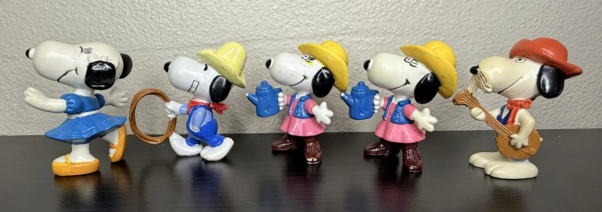 S/写真集/ヴィーナス/アメリカンジュークボックス/1982年/CONNY Spike, Belle Snoopy Cowboy PVC — Selling Peanuts