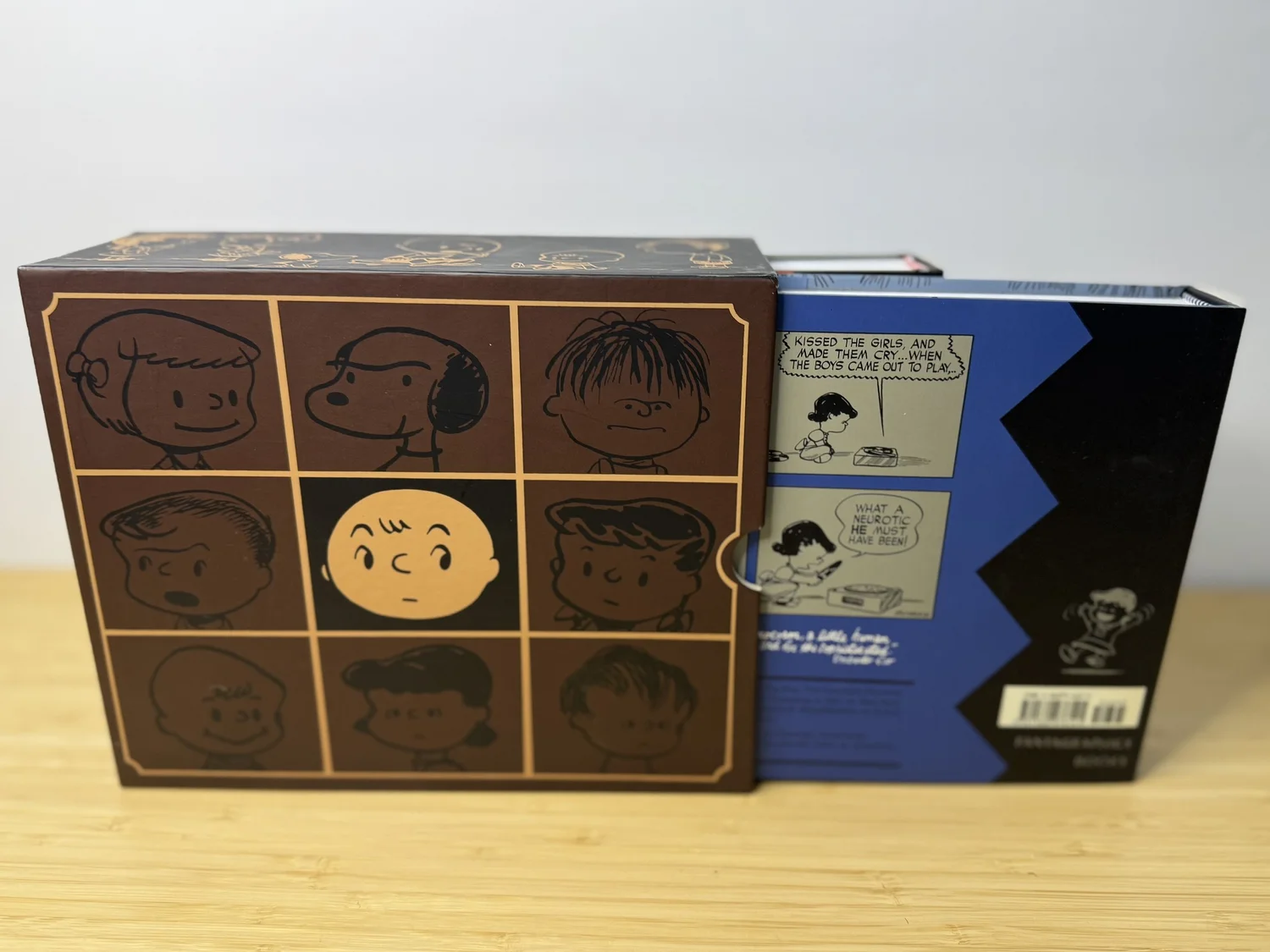 The Complete Peanuts 1950-1954　スヌーピー Amazon.com: The Complete Peanuts 1950-1954: Vols. 1 & 2 Gift