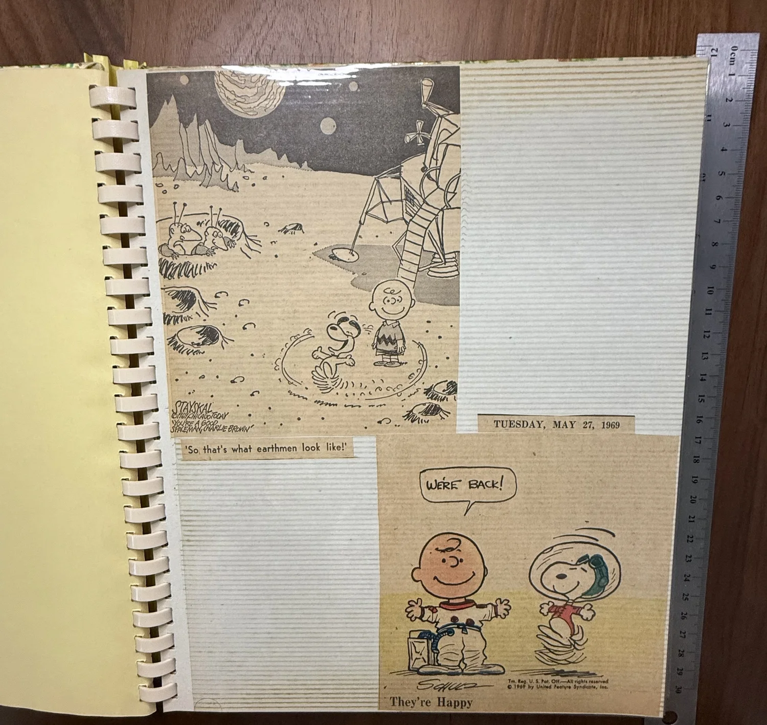 Peanuts Scrapbook of Vintage Peanuts Comic Strips 5/12/69 - 10/14