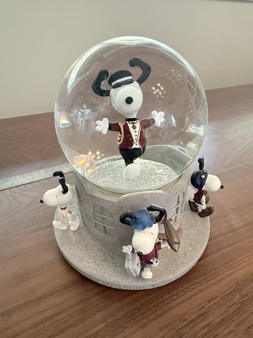 Westland Giftware Peanuts on Parade Multi-Character Waterglobe