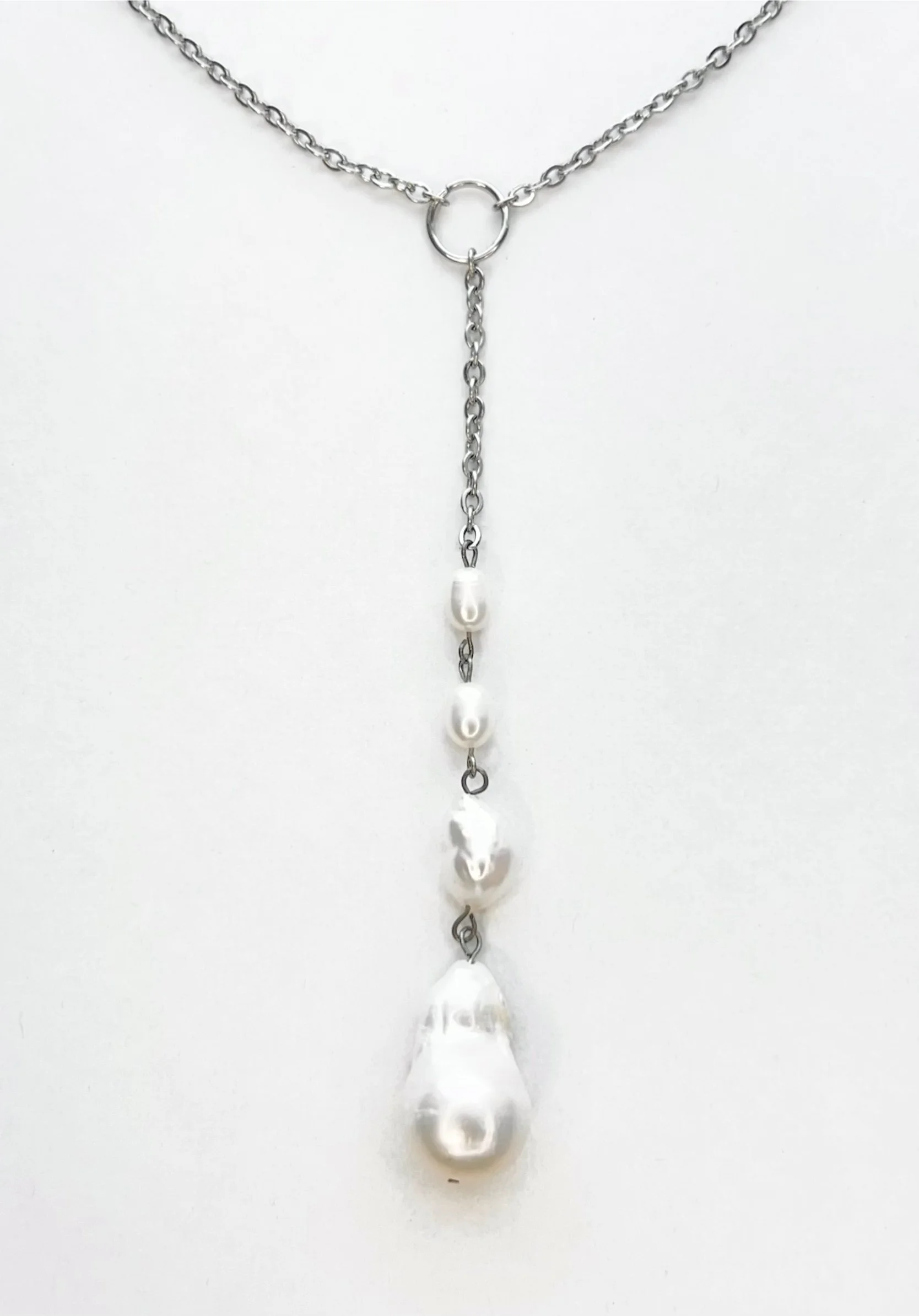 Lily Necklace
