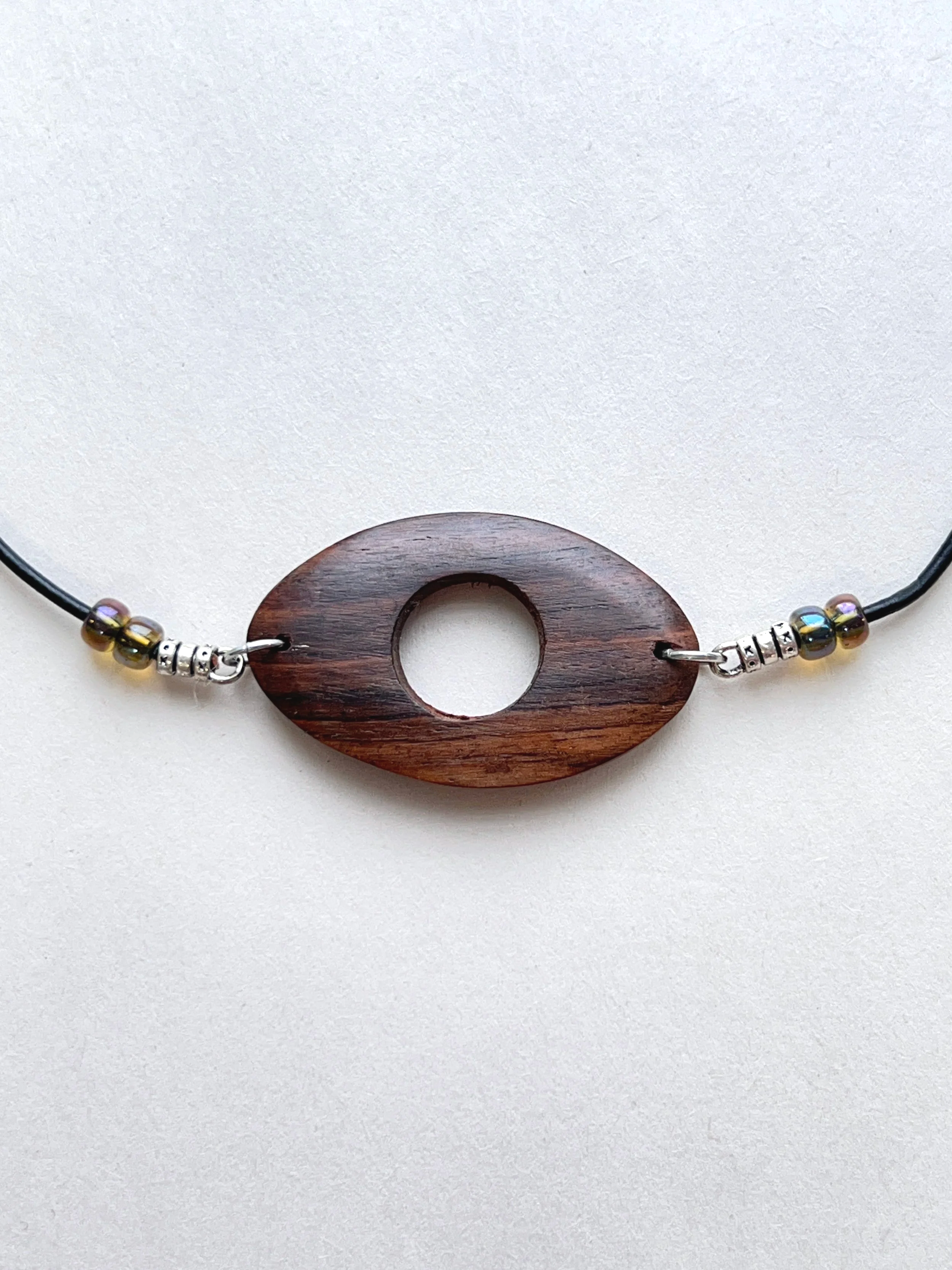 Willow Pendant Choker