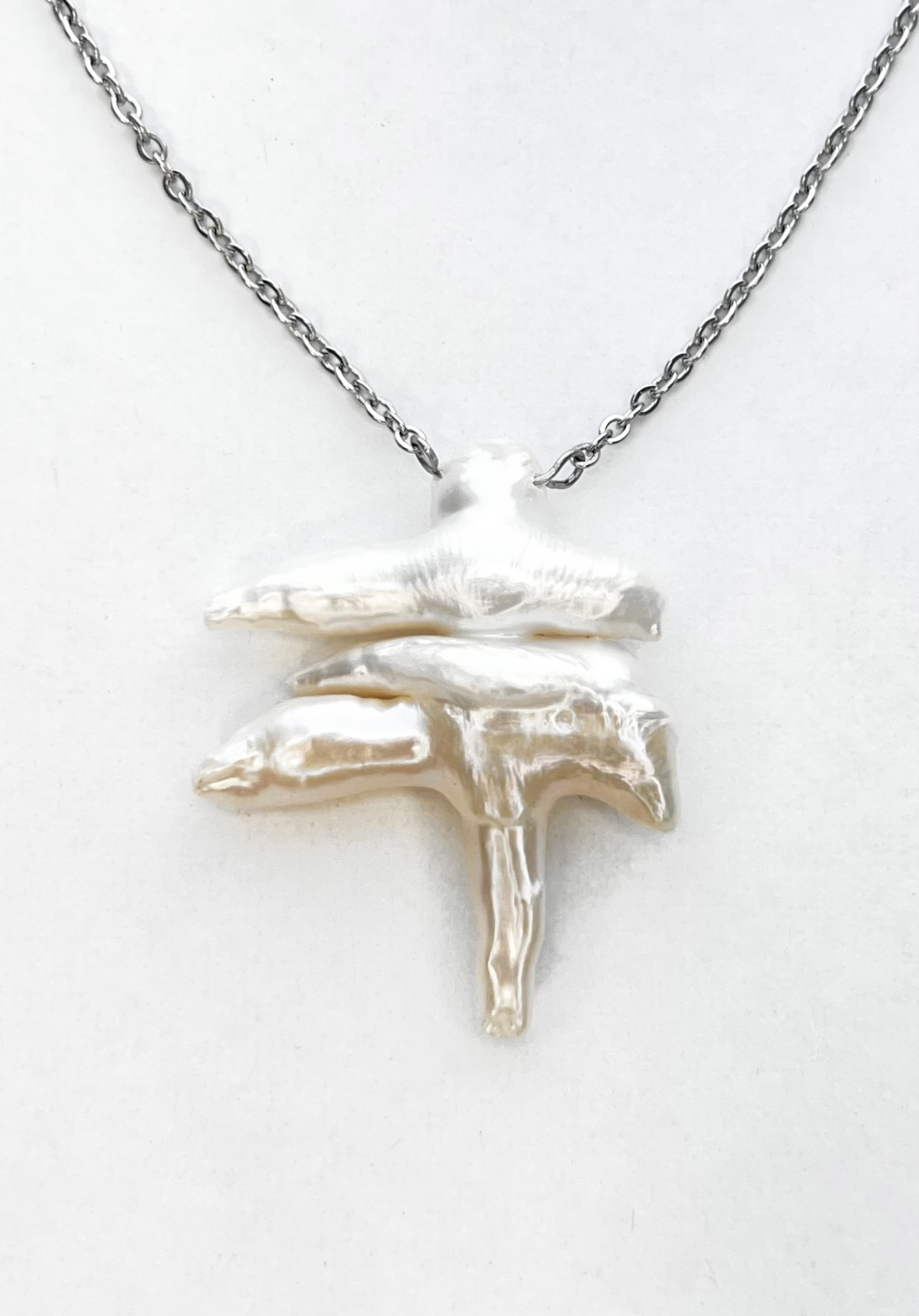 Hana Necklace