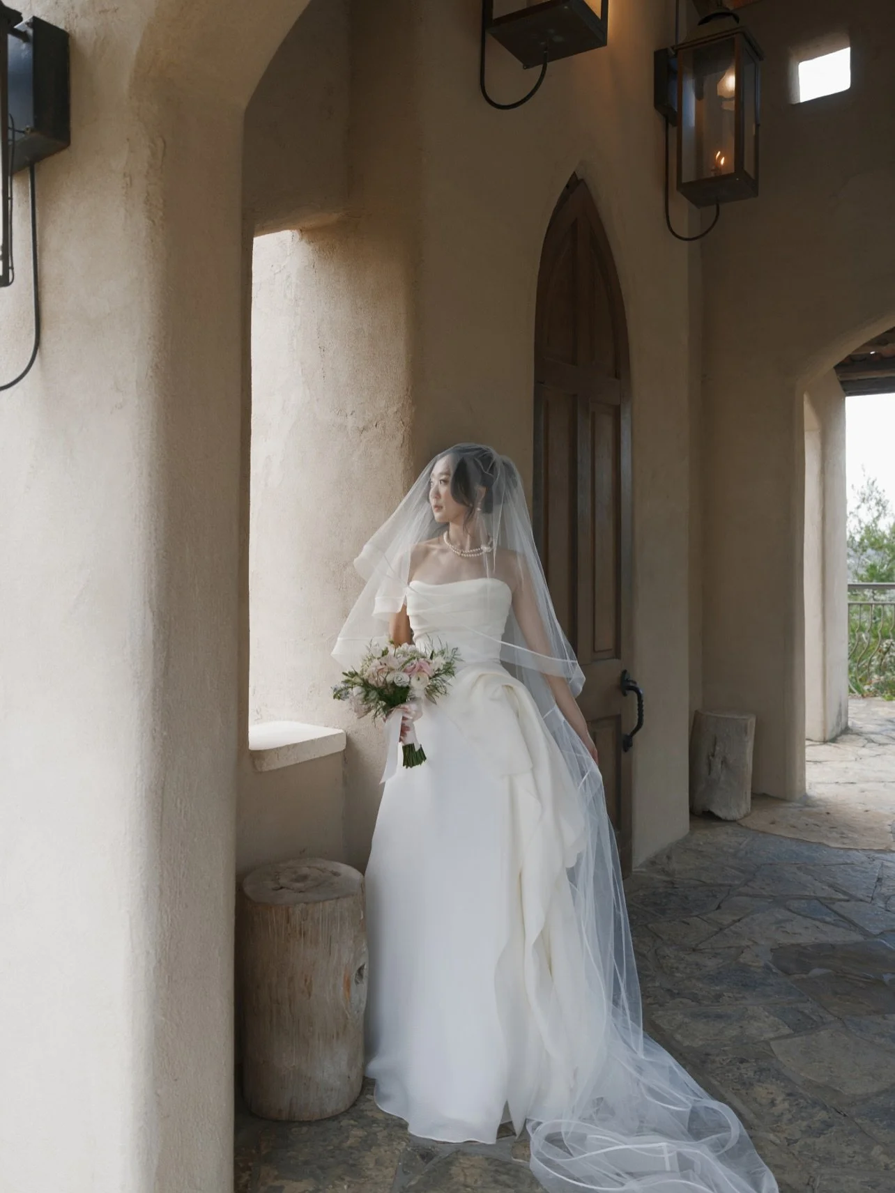 You don&rsquo;t have to take my word for it, here&rsquo;s what my brides are saying 

Reading their words always reminds me how important it is to feel calm, heard, and taken care of on a day that can be a little bit of everything at once

It&rsquo;s