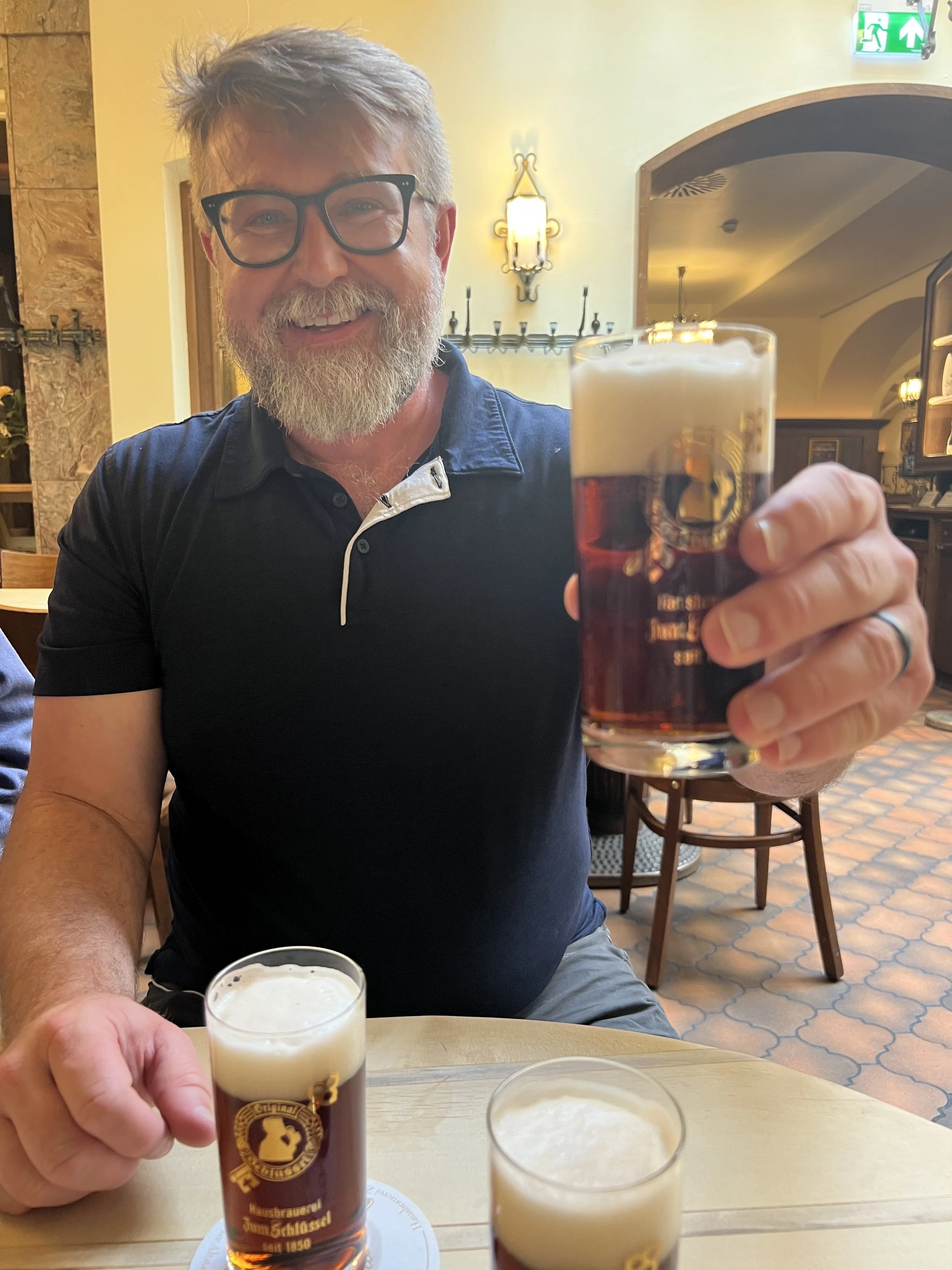 AltBierCheersJFrye.JPG