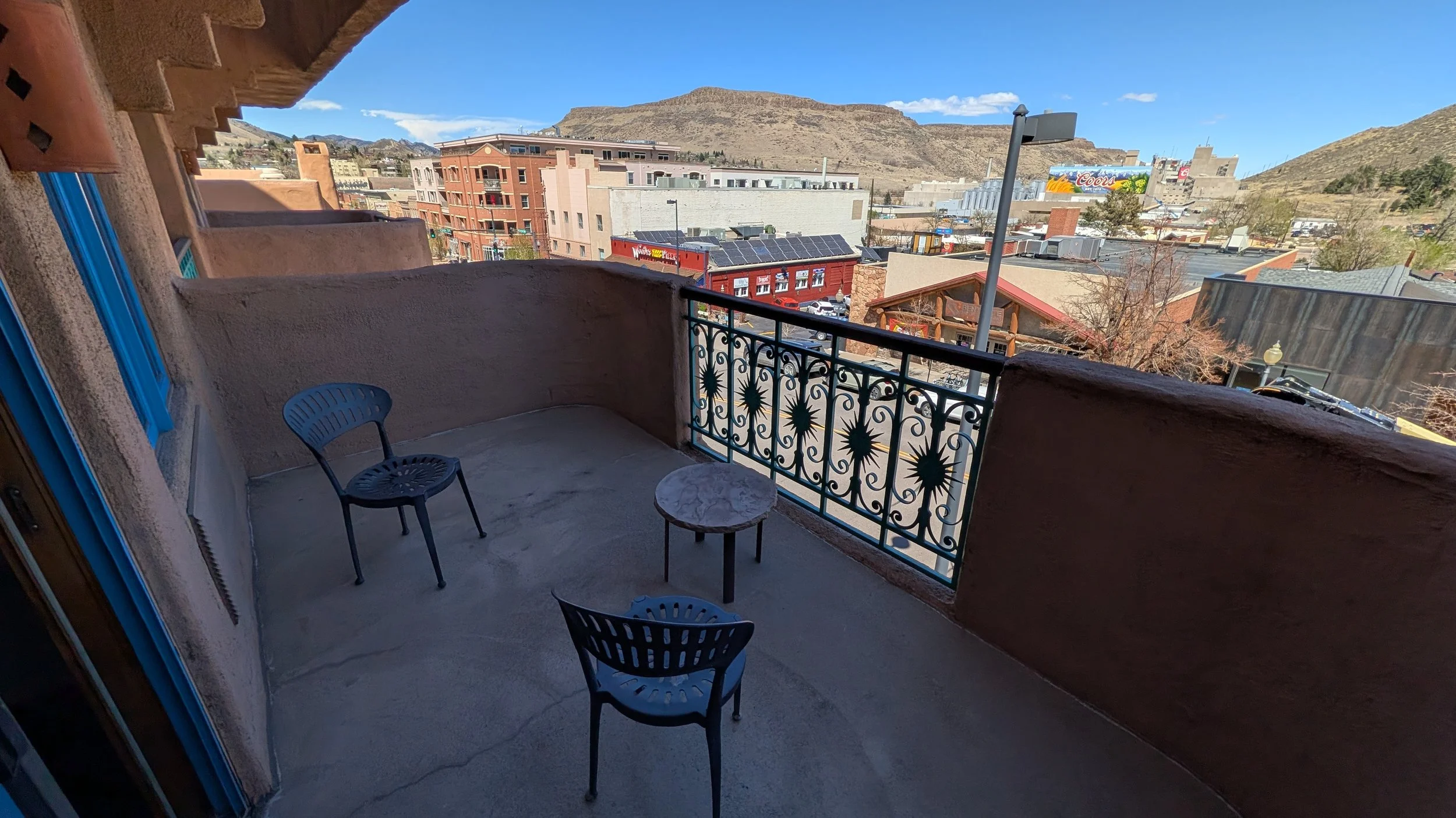balcony.jpg