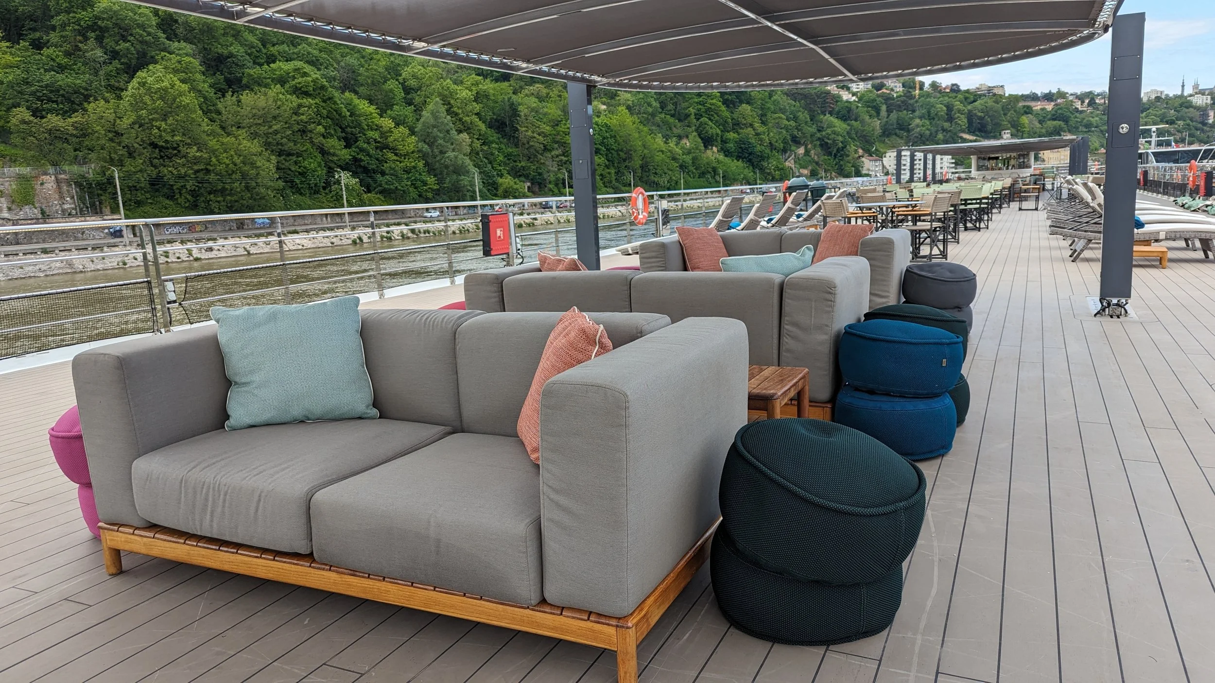 The sun deck on Riverside Ravel