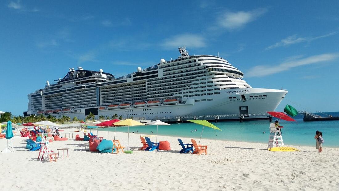 msc yacht club private pool