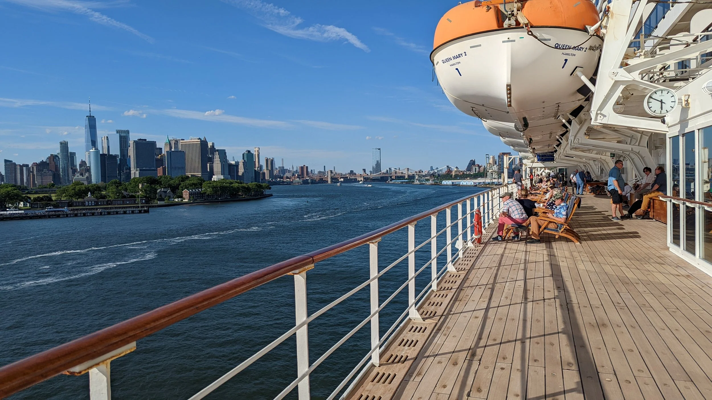 Departing New York on a transatlantic cruise on Cunard Queen Mary 2.