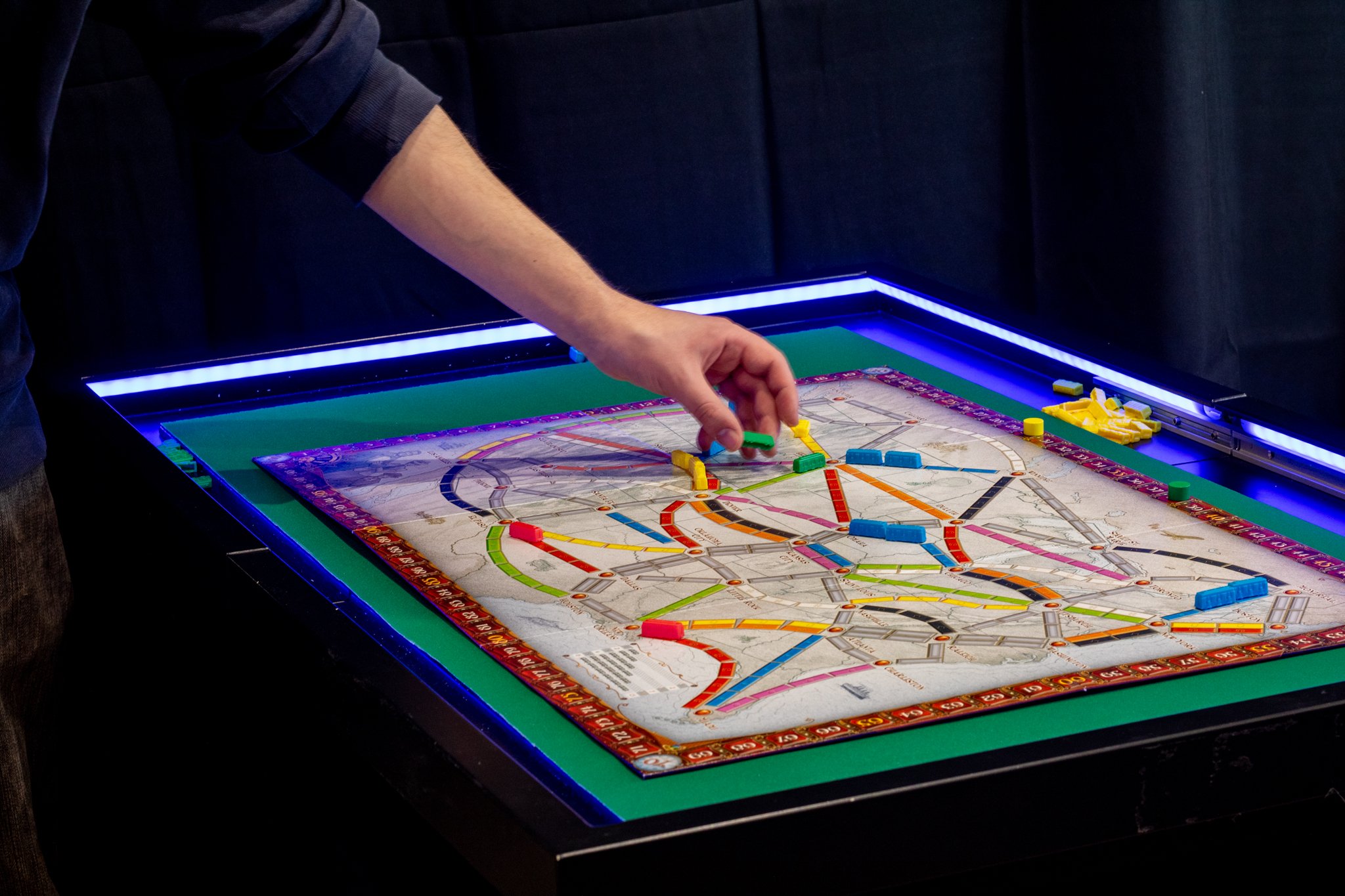 Services 2 — Shape Invaders