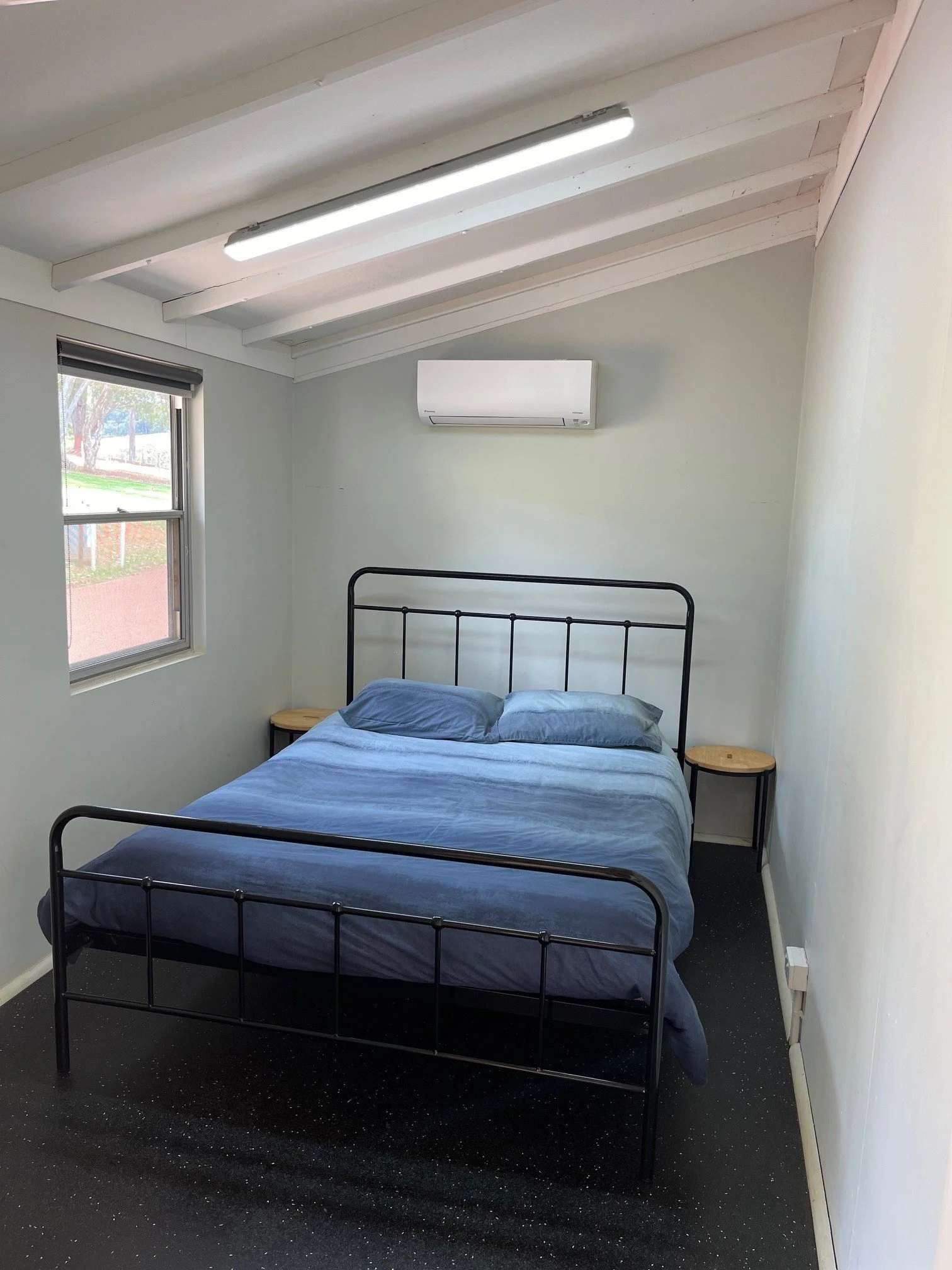 lodge room 1.jpg