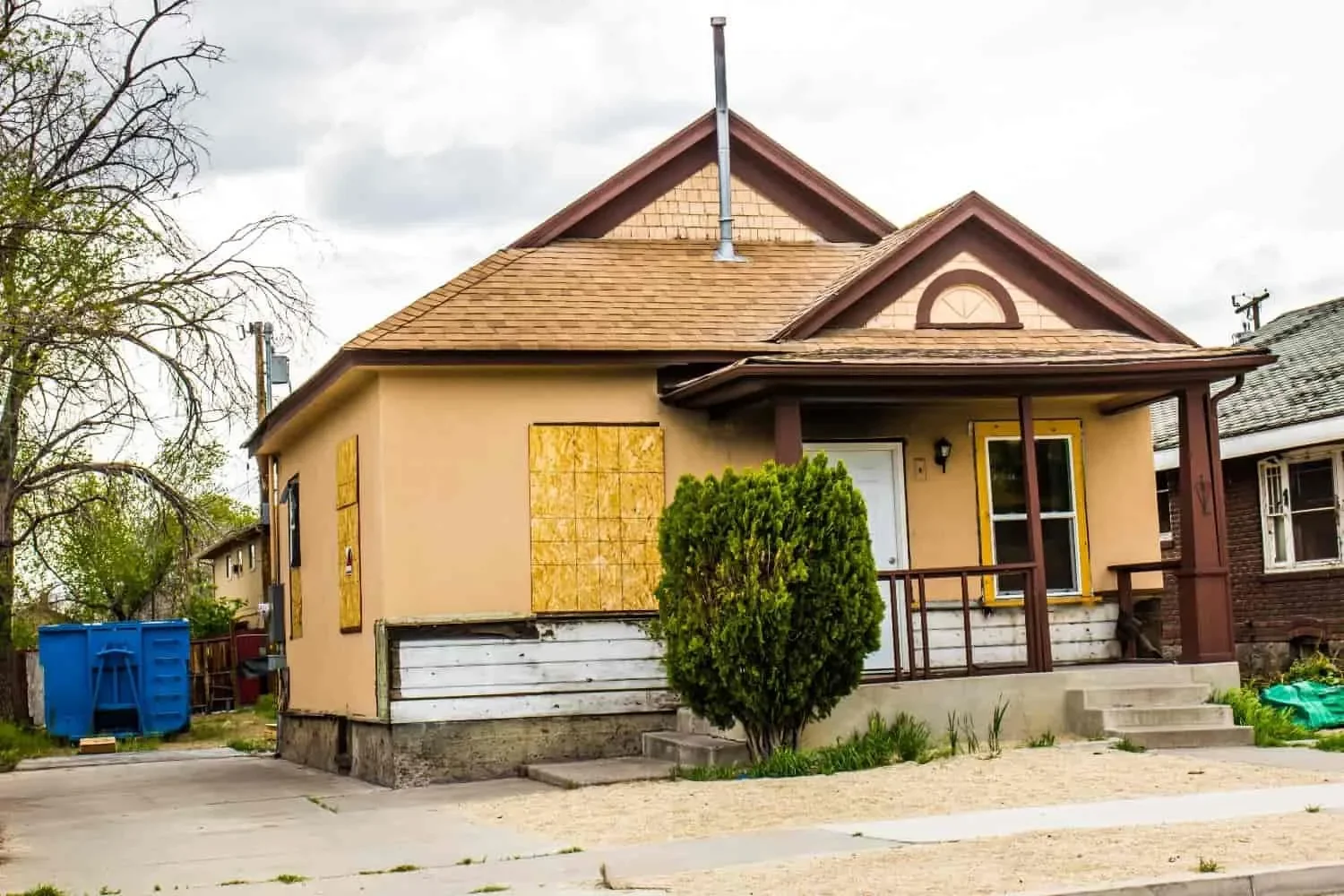 How to Sell a House in Michigan With Code Violations? Review Your Options