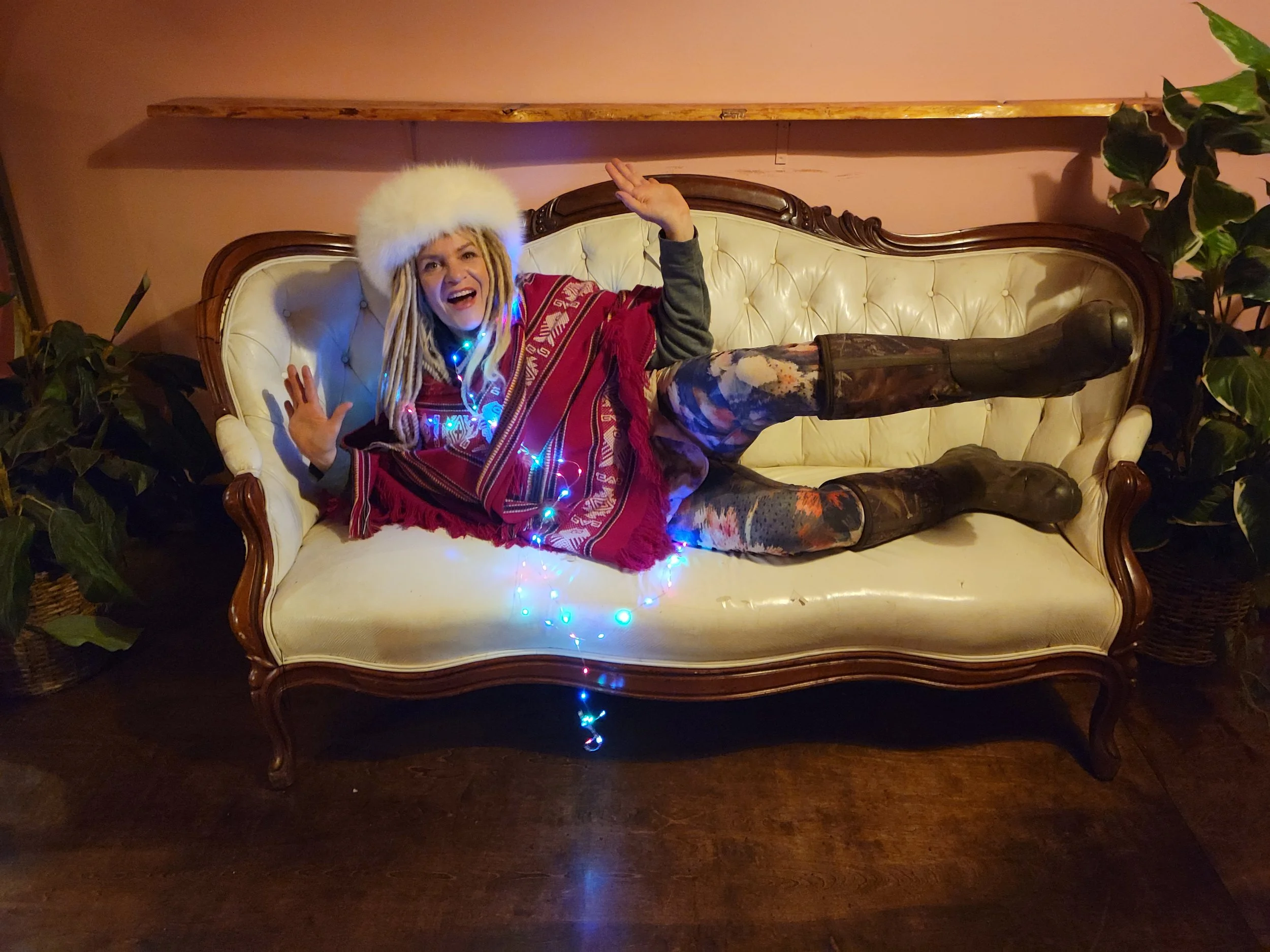 'It's a Holiday' with Lex Grey Trio