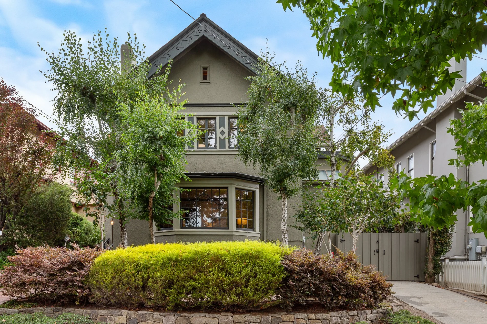2905_Piedmont_Ave 01.jpg