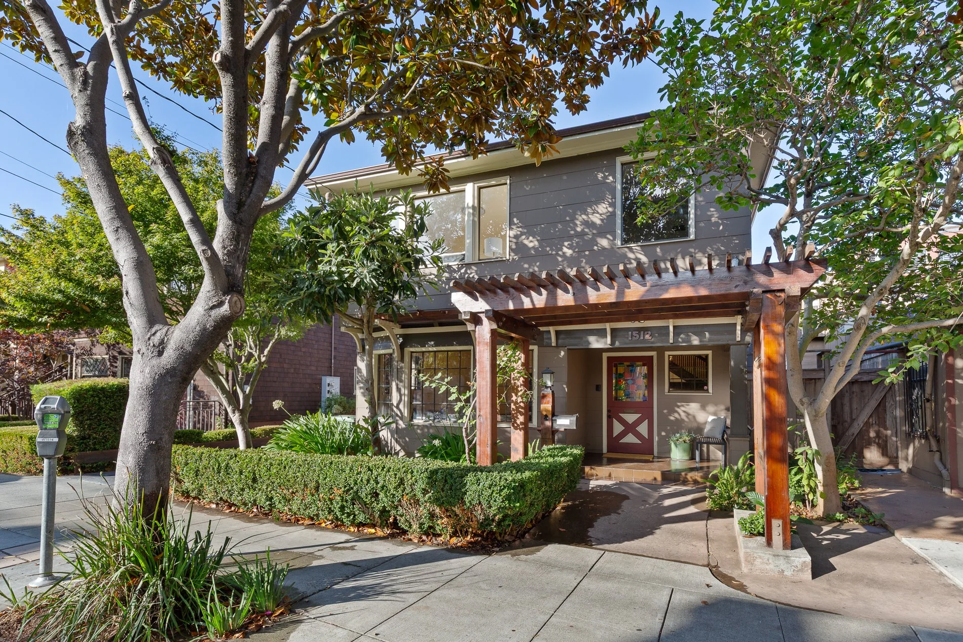 1512_Walnut_St_01.jpg