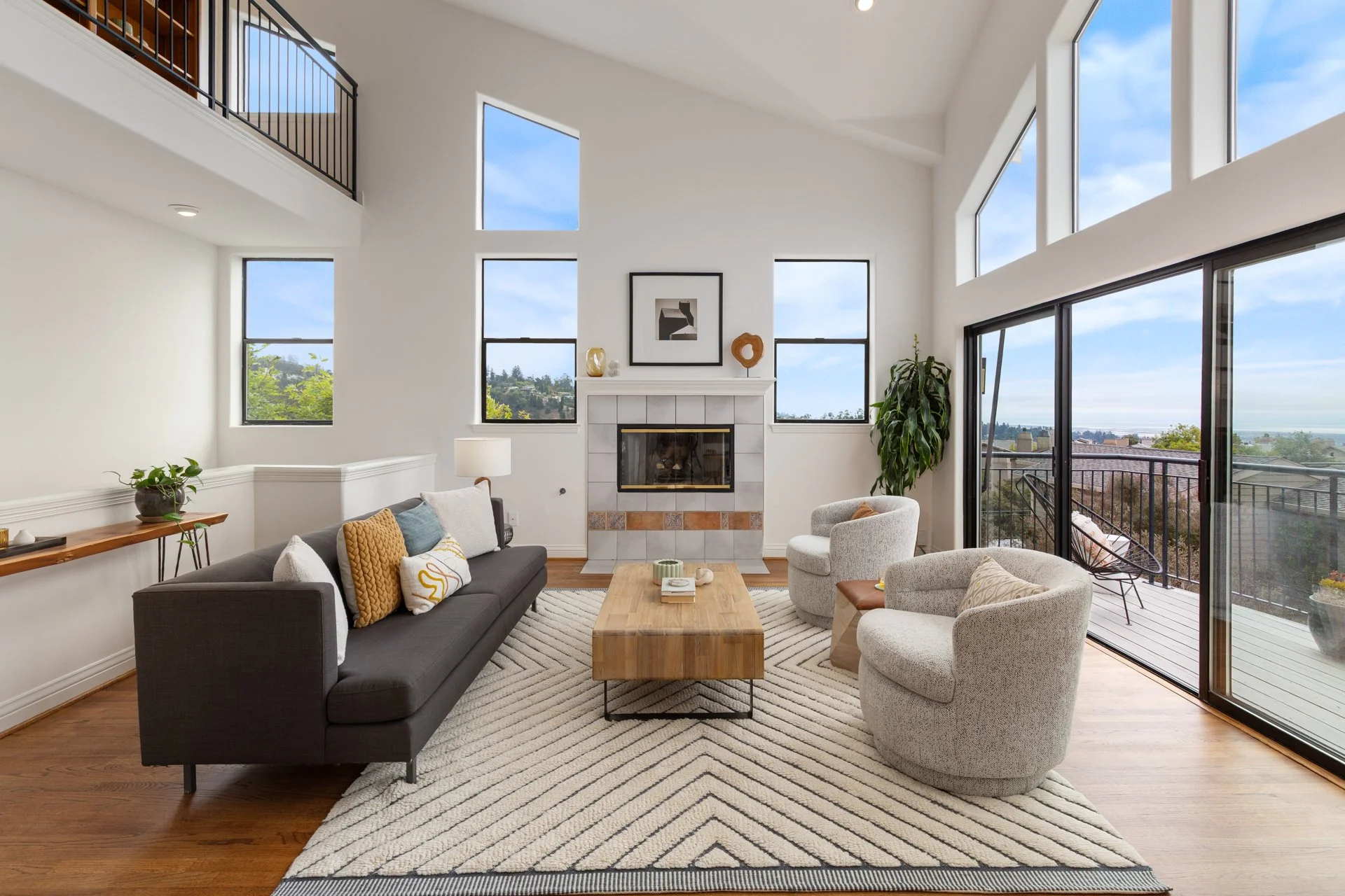 63_Schooner_Hill_Oakland_CA_94618_Web_MLS_72ppi-12.jpg