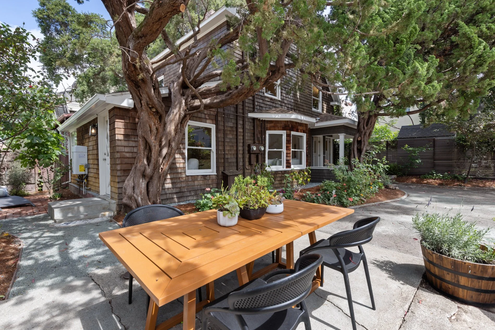 1937_Haste_St_Berkeley_CA_94704_Web_MLS_72ppi_58.jpg