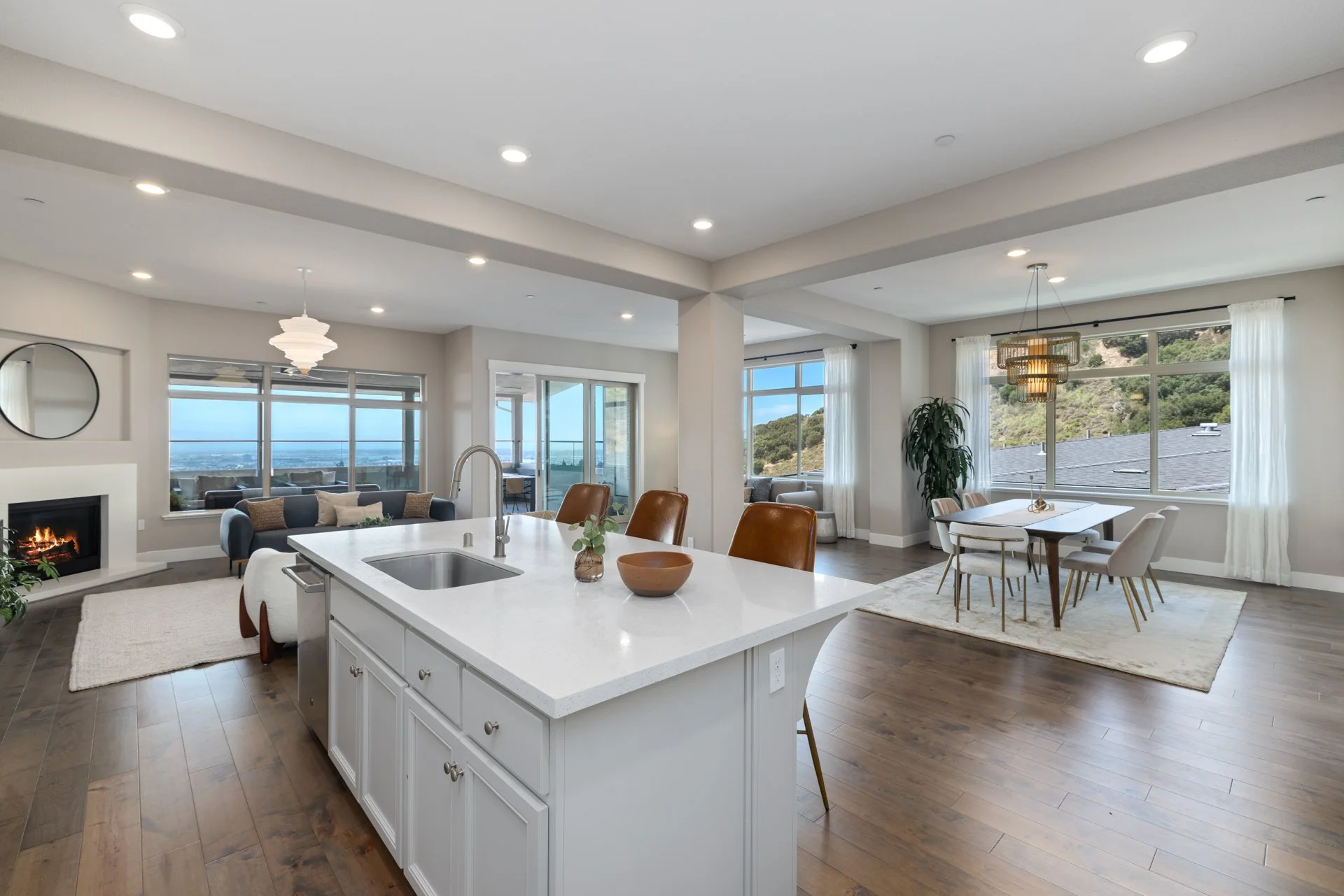 6713_Skyview_Dr_Oakland_CA_94605_Web_MLS_72ppi-67.jpg