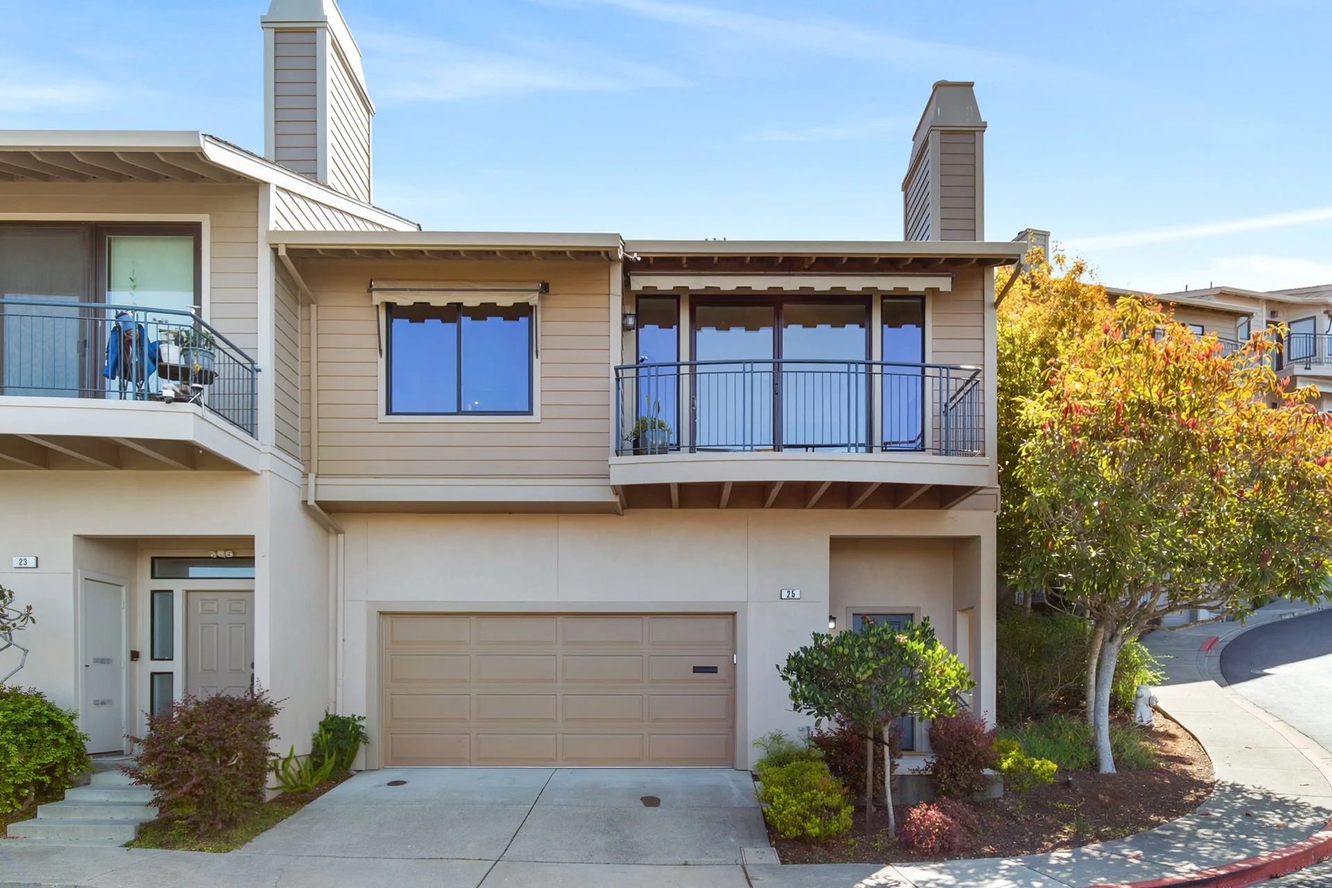 25_Captains_Cove_Oakland_CA_94618_Web_MLS_72ppi-3.jpg