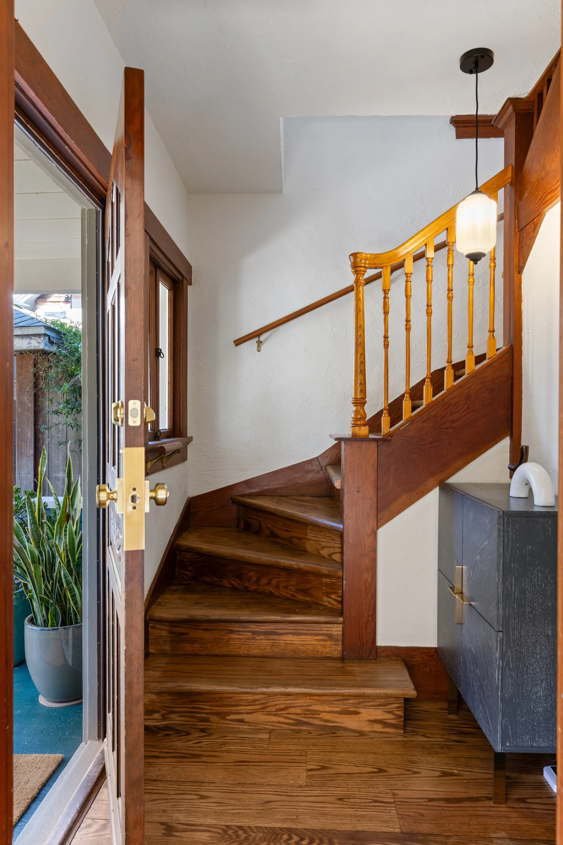 2705_Walker_St_Berkeley_CA_94705_Web_MLS_72ppi-20.jpg